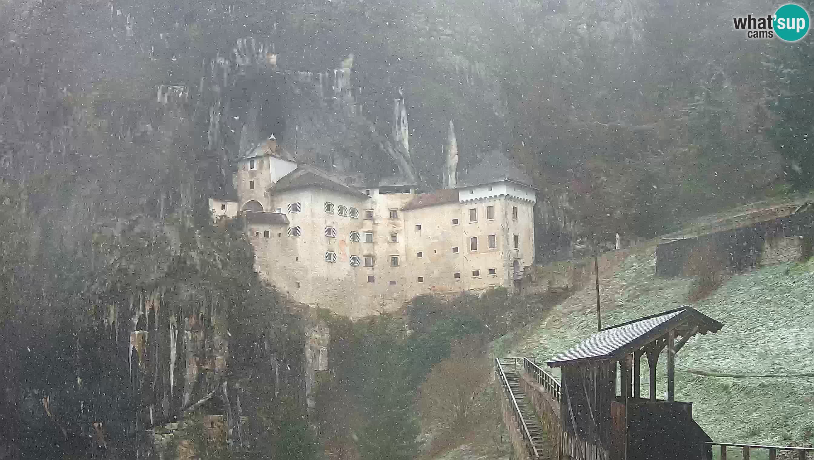 Live Webcam Castello di Predjama – Postumia – Slovenia