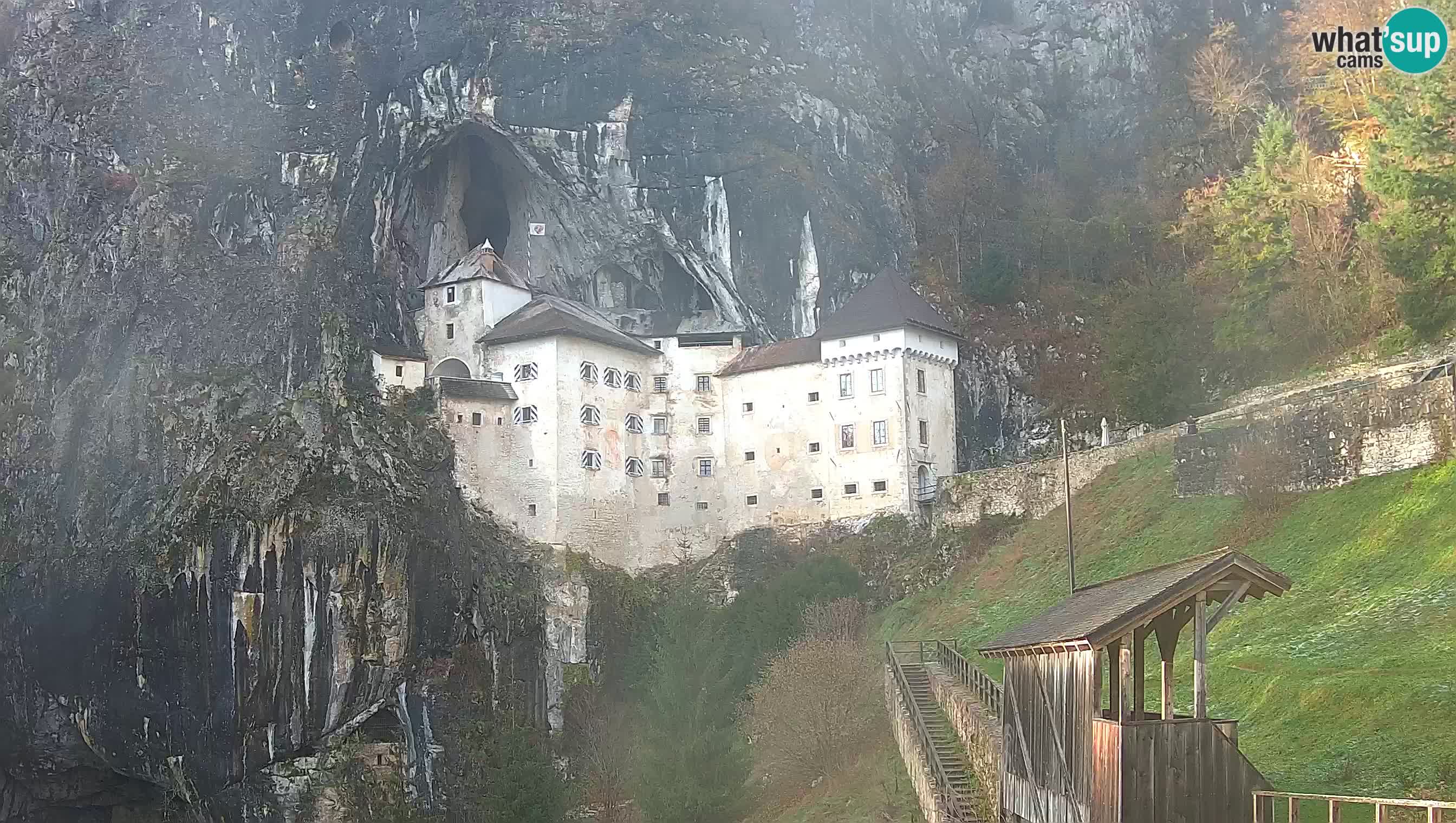 Live Webcam Castello di Predjama – Postumia – Slovenia