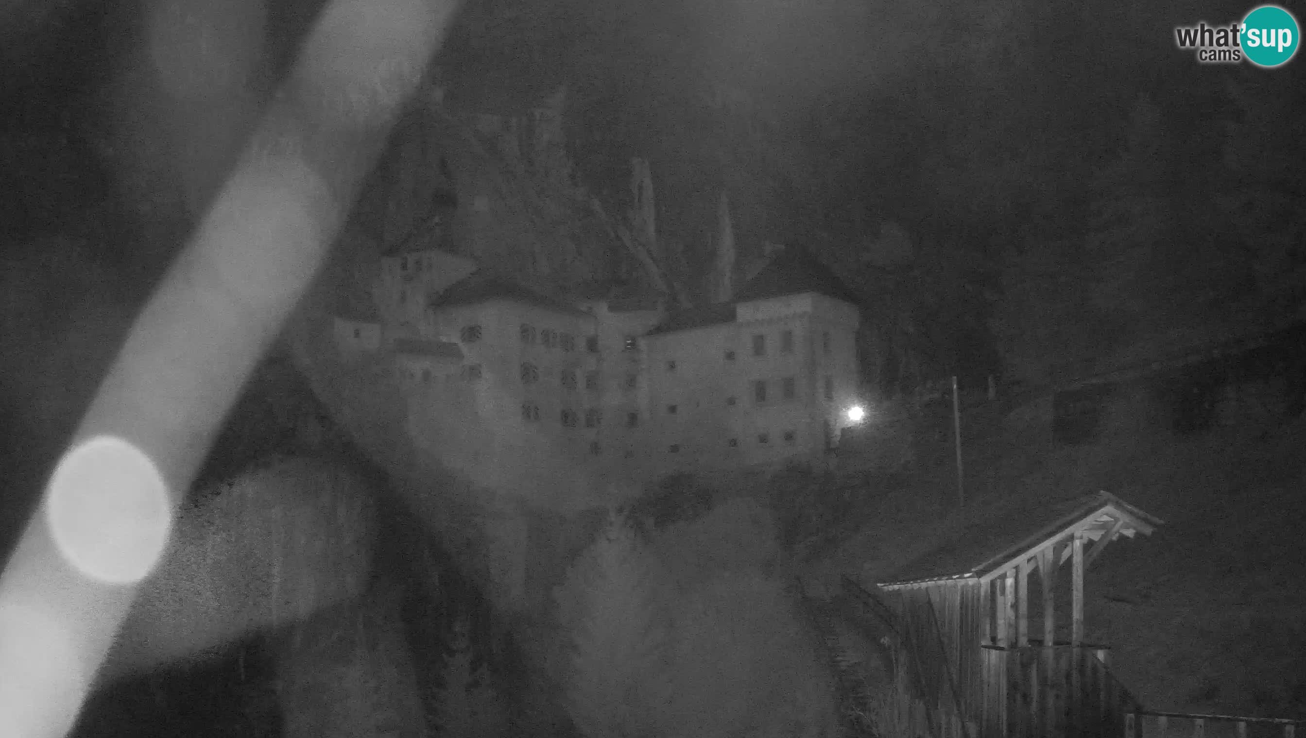 Live Webcam Höhlenburg Predjama – Postojna – Slowenien