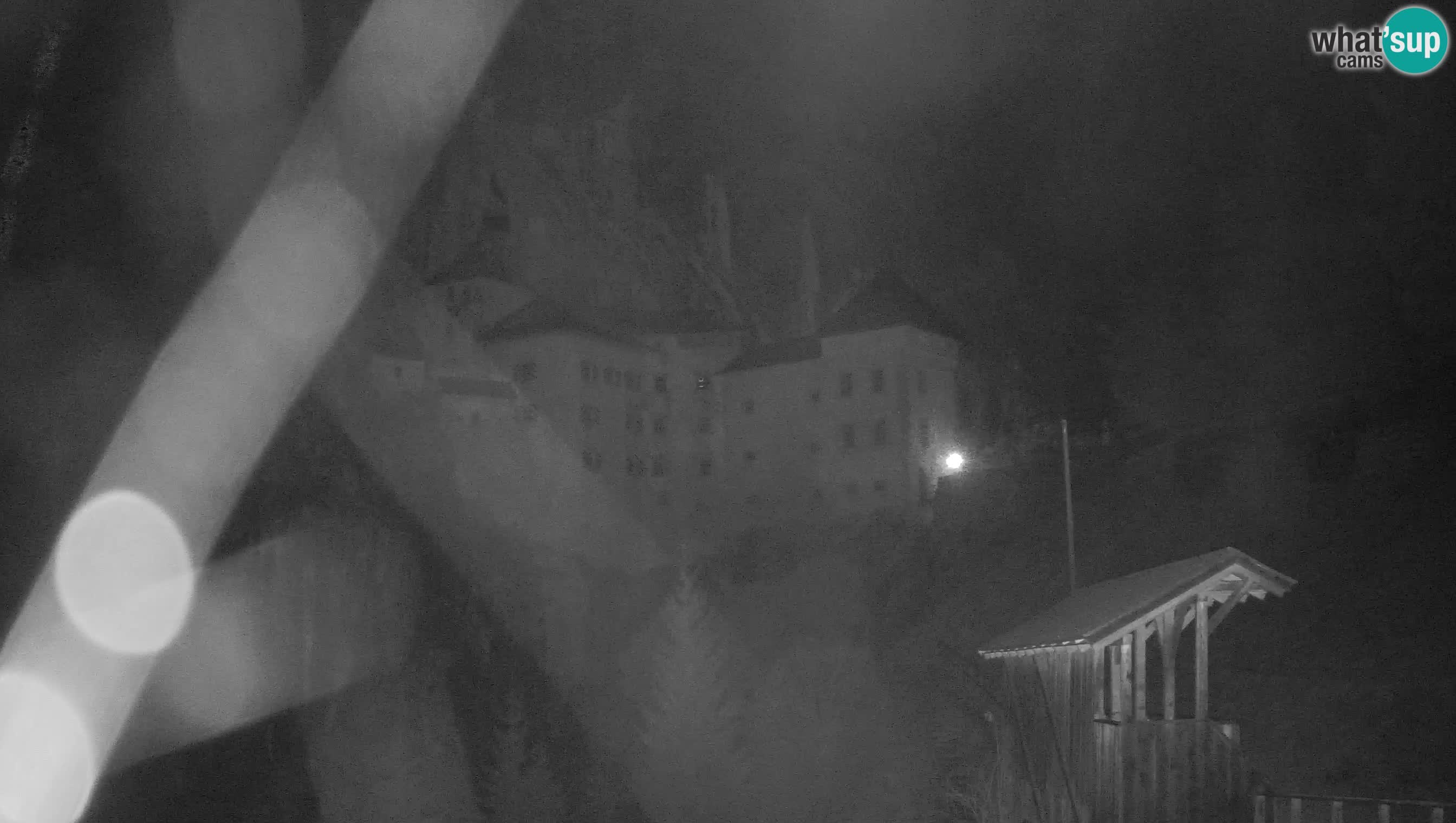 Live Webcam Höhlenburg Predjama – Postojna – Slowenien