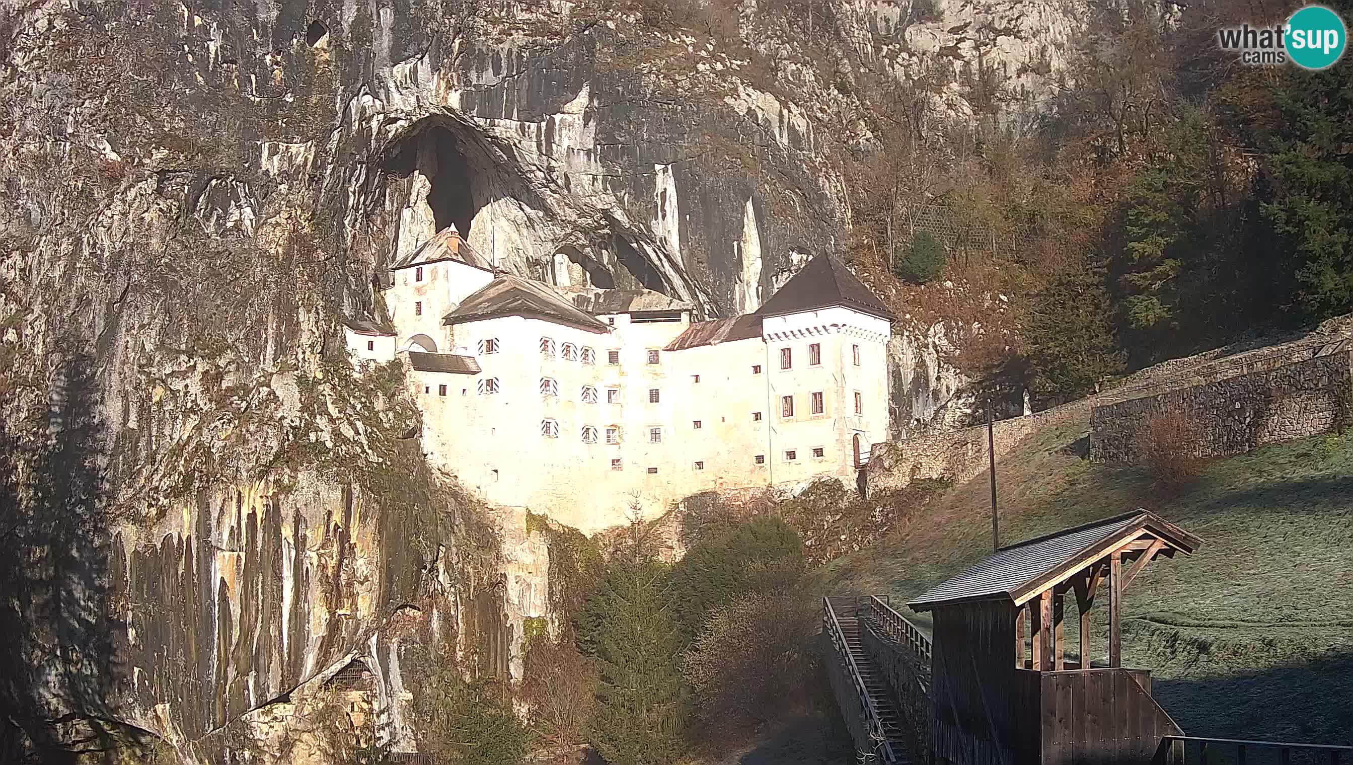 Live Webcam Castello di Predjama – Postumia – Slovenia