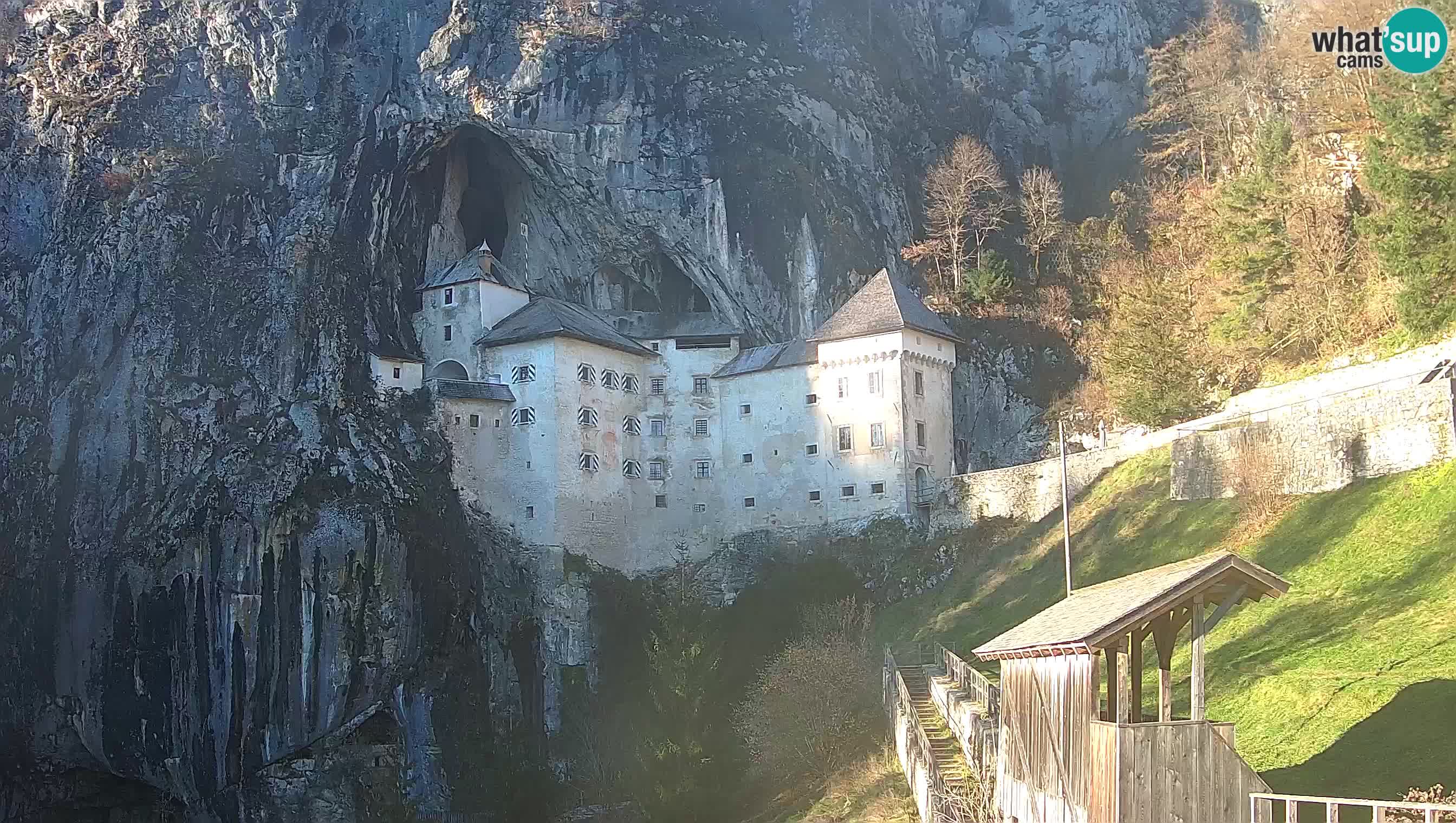 Live Webcam Castello di Predjama – Postumia – Slovenia