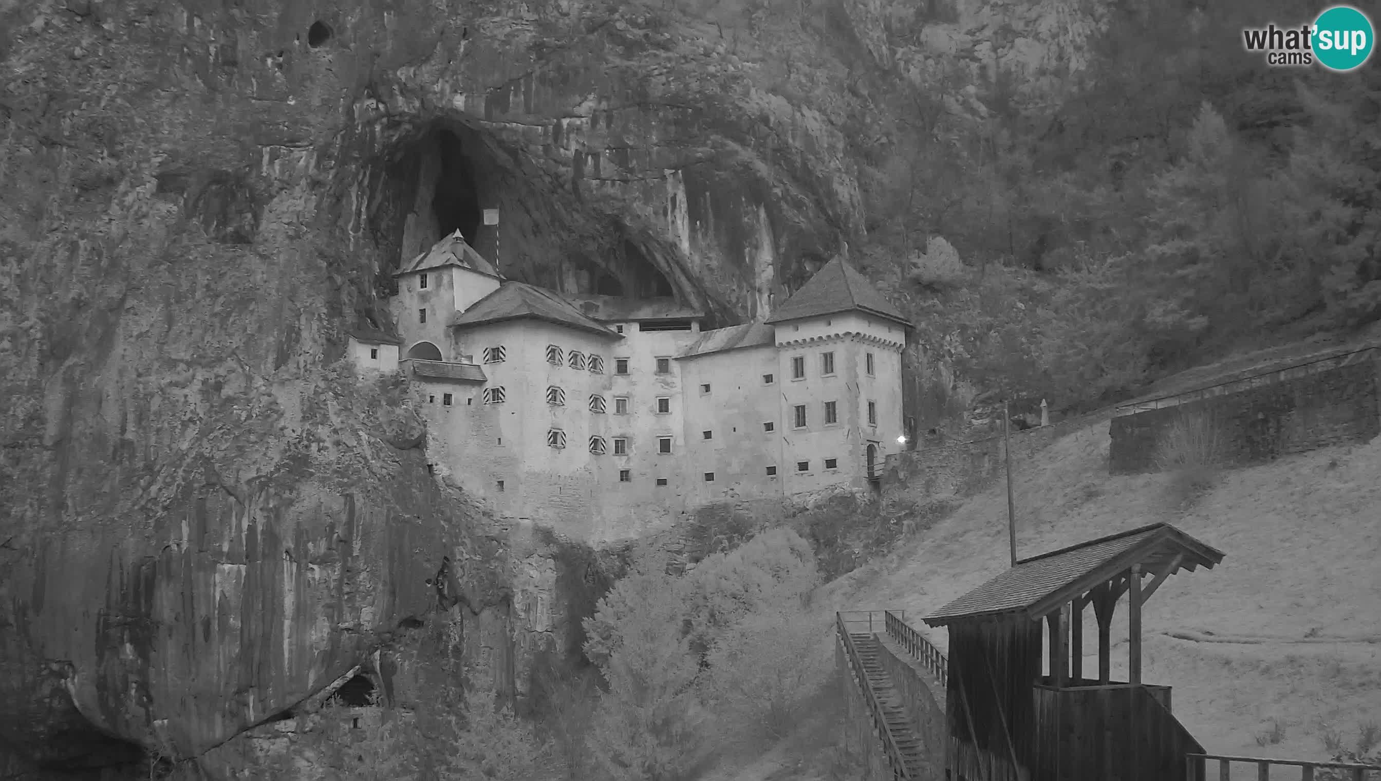 Live Webcam Castello di Predjama – Postumia – Slovenia