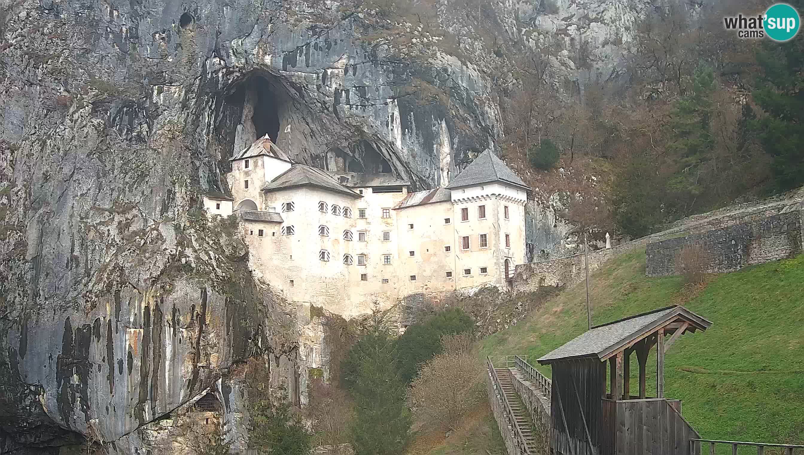 Live Webcam Castello di Predjama – Postumia – Slovenia