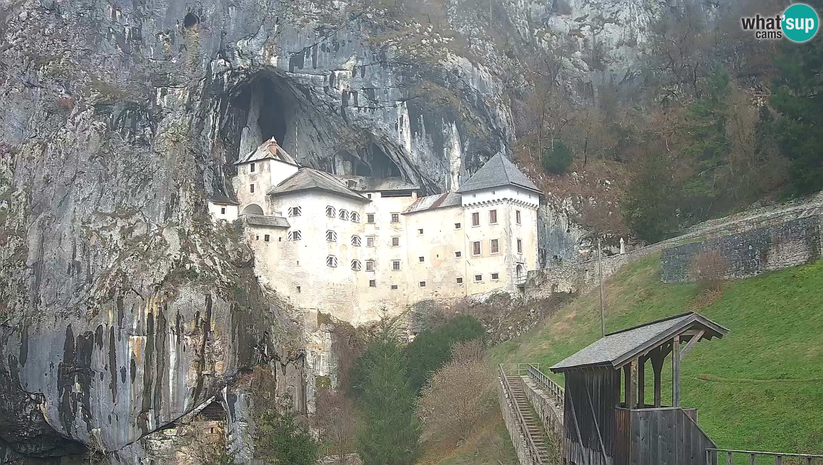 Camera en vivo Castillo de Predjama – Postojna – Eslovenia