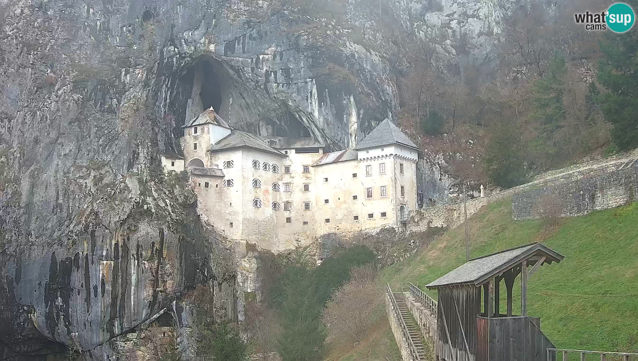 Live Webcam Castello di Predjama – Postumia – Slovenia