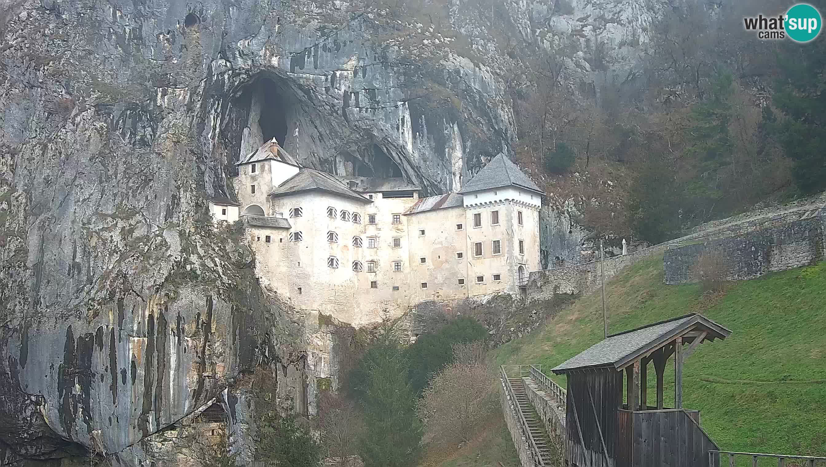 Camera en vivo Castillo de Predjama – Postojna – Eslovenia