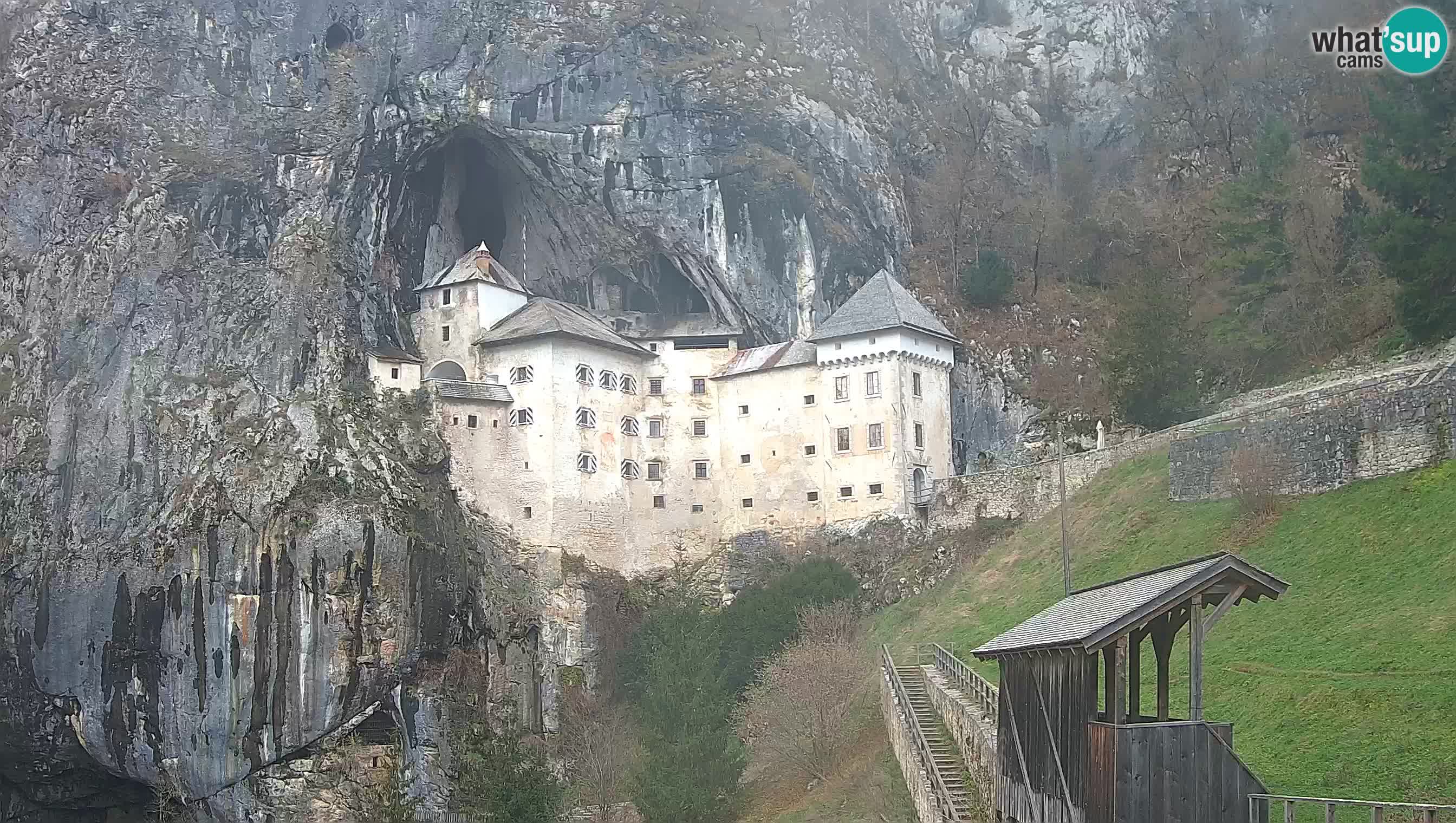 Camera en vivo Castillo de Predjama – Postojna – Eslovenia