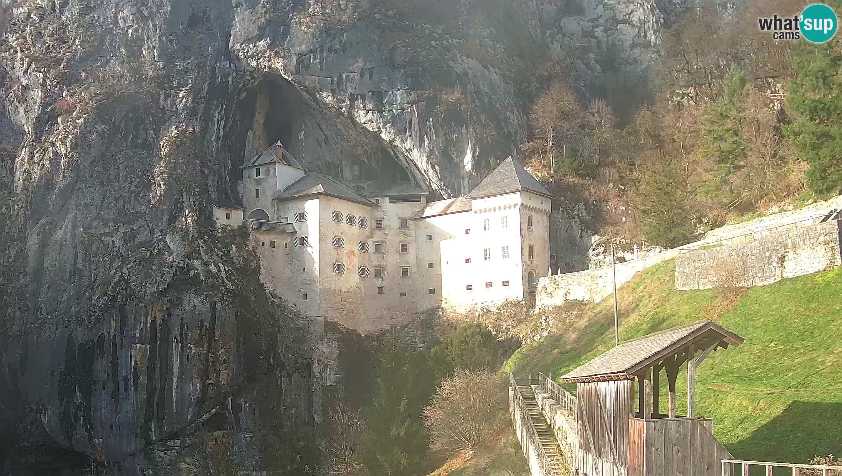 Live Webcam Castello di Predjama – Postumia – Slovenia