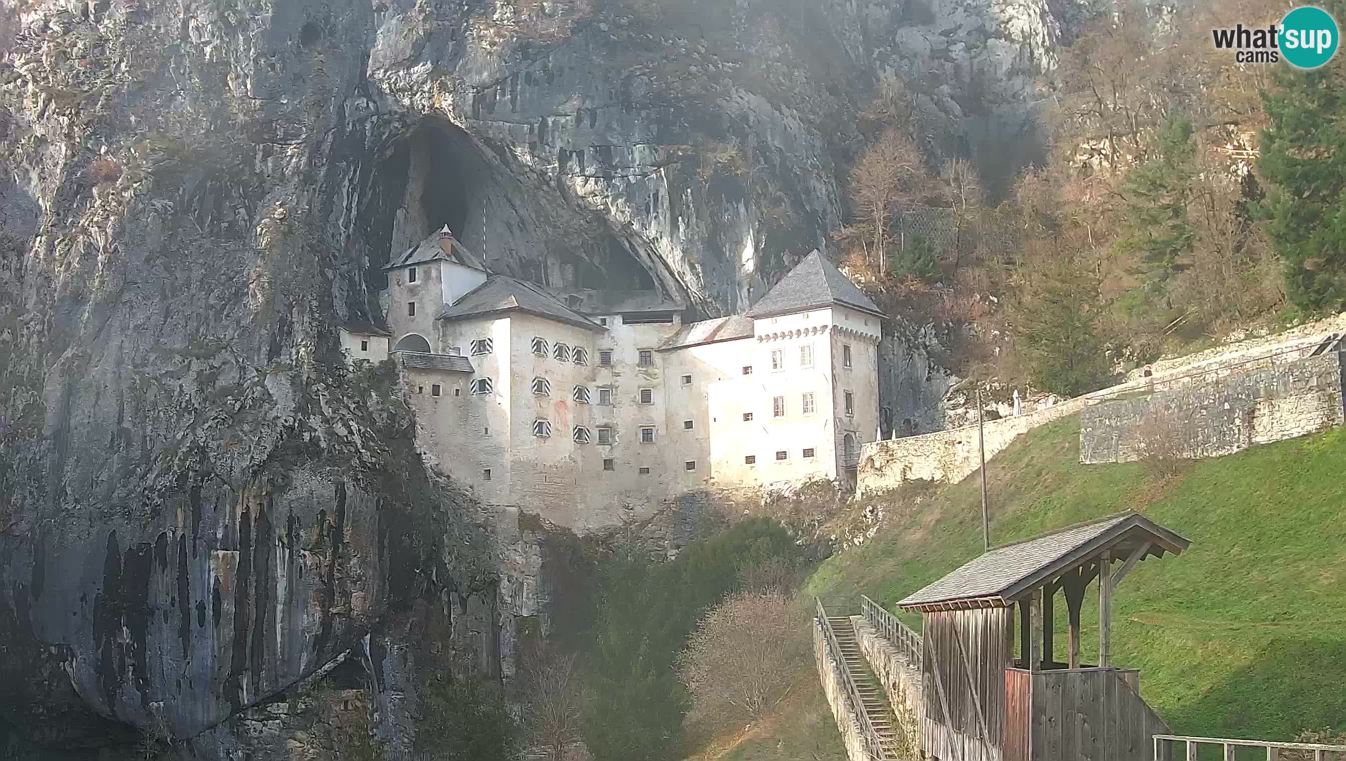 Live Webcam Castello di Predjama – Postumia – Slovenia