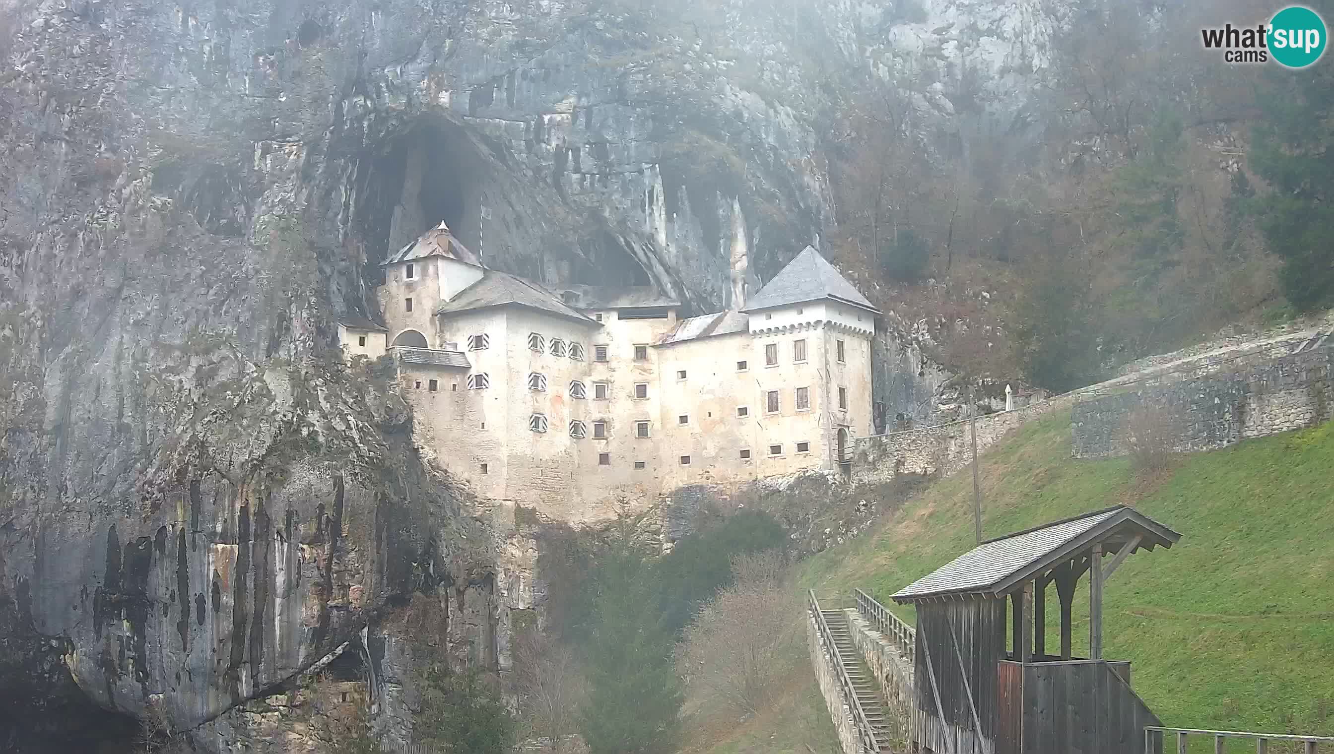 Live Webcam Castello di Predjama – Postumia – Slovenia