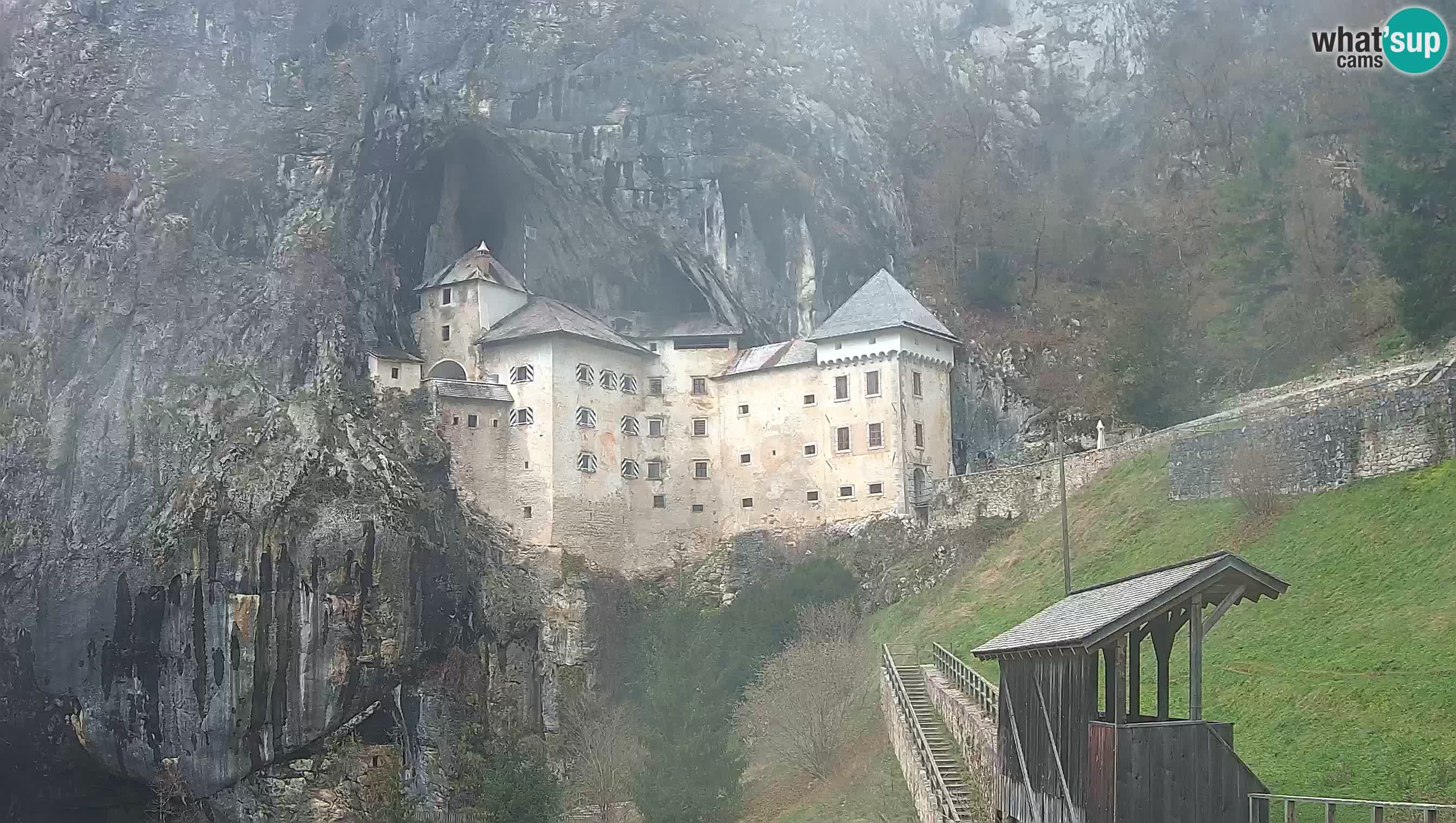 Camera en vivo Castillo de Predjama – Postojna – Eslovenia