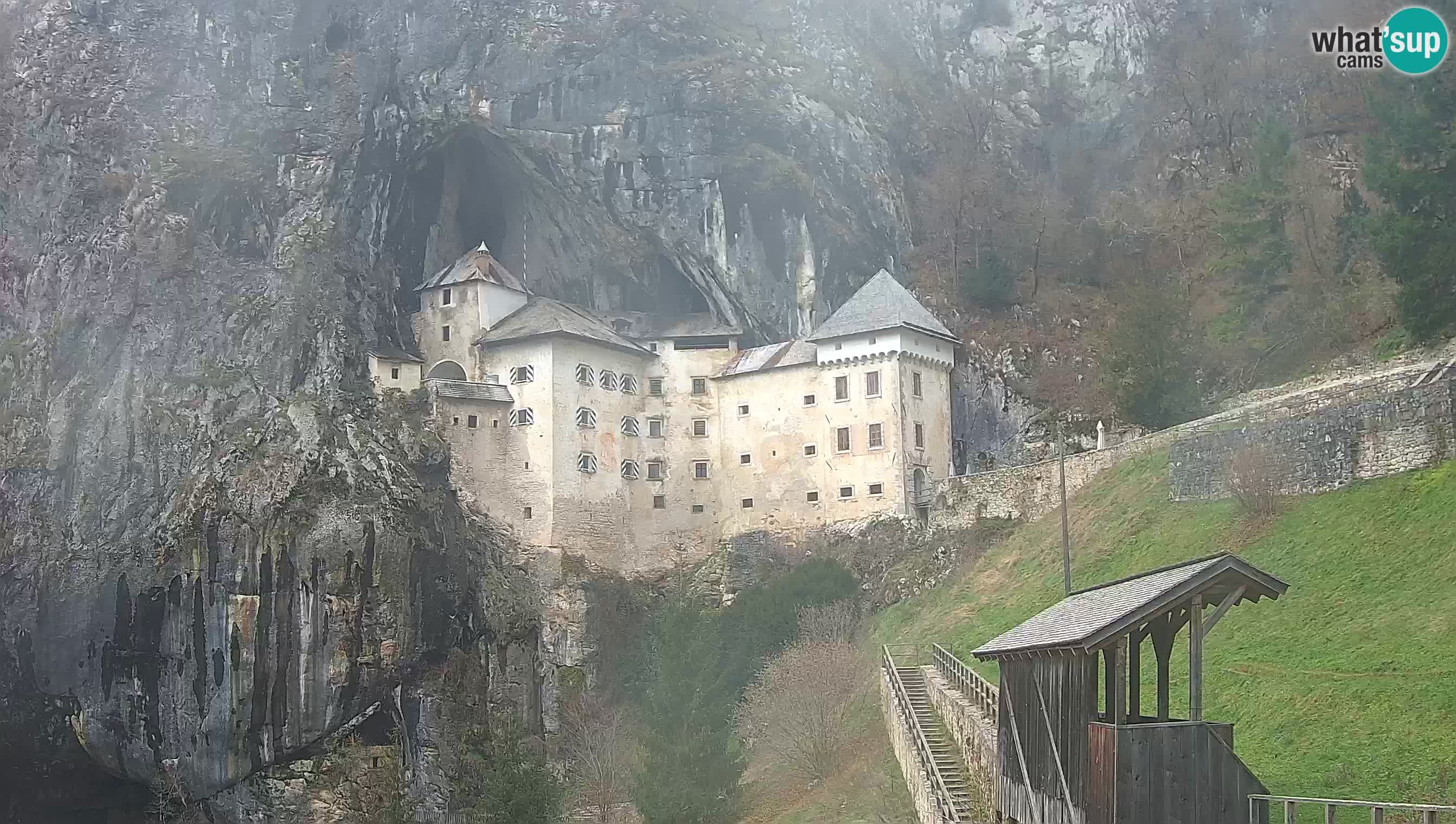 Camera en vivo Castillo de Predjama – Postojna – Eslovenia