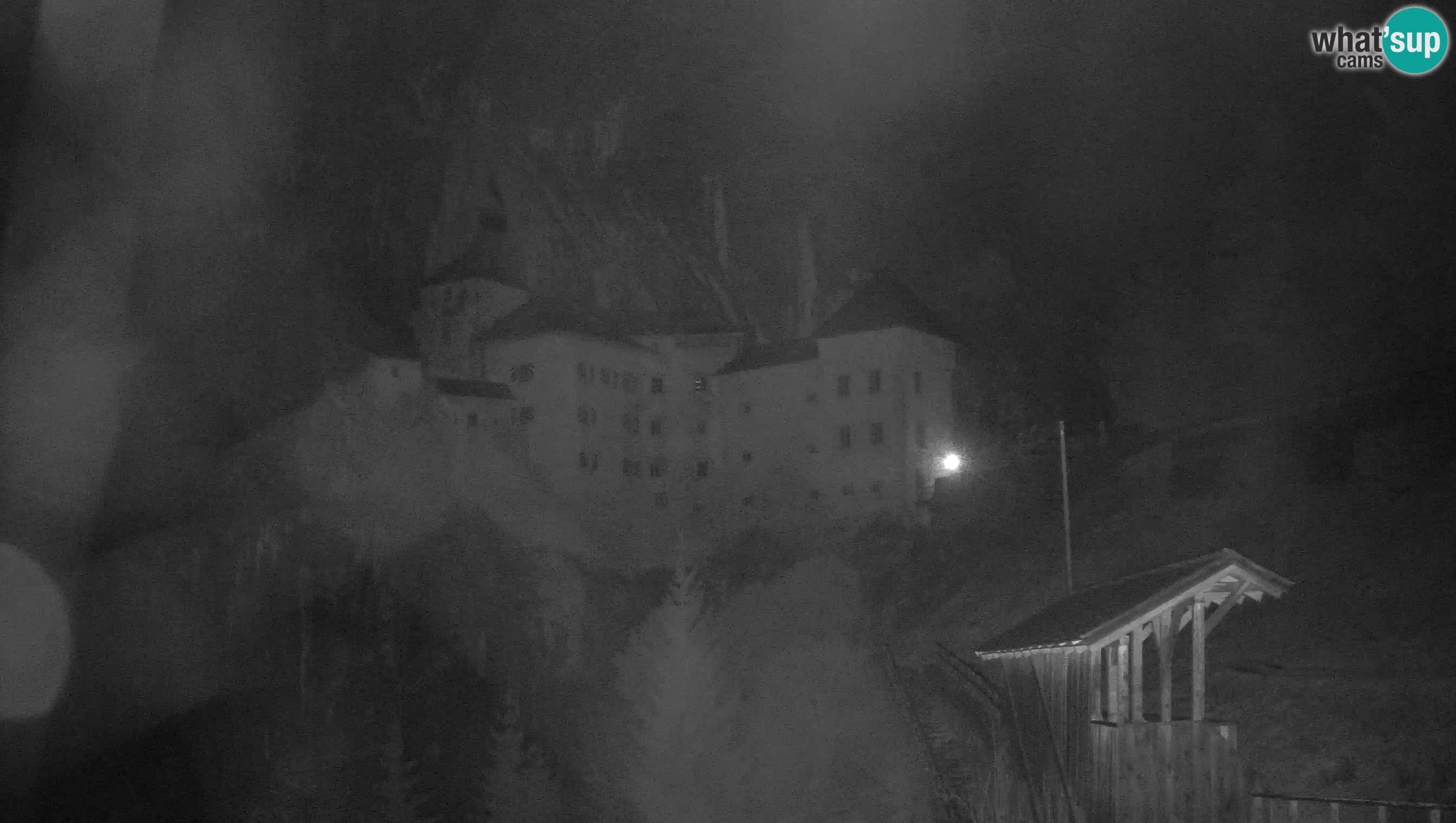 Live Webcam Höhlenburg Predjama – Postojna – Slowenien