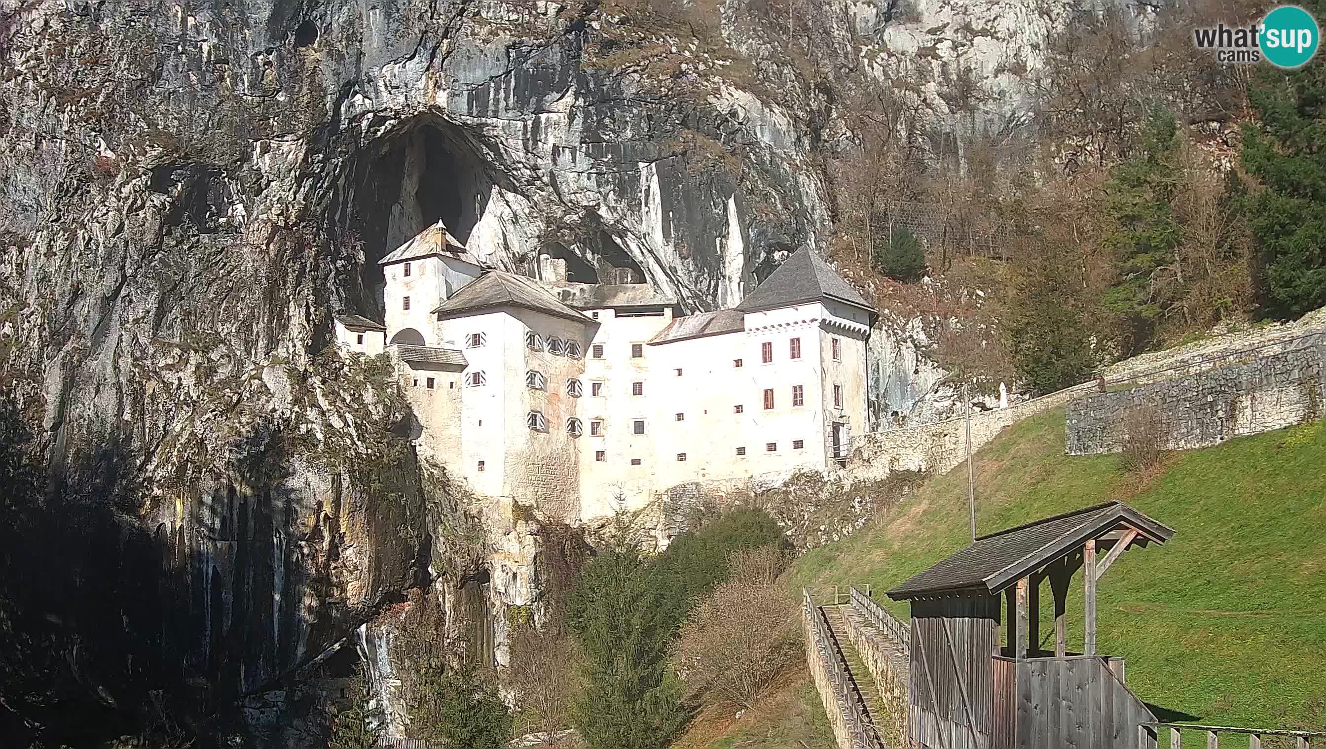 Live Webcam Castello di Predjama – Postumia – Slovenia