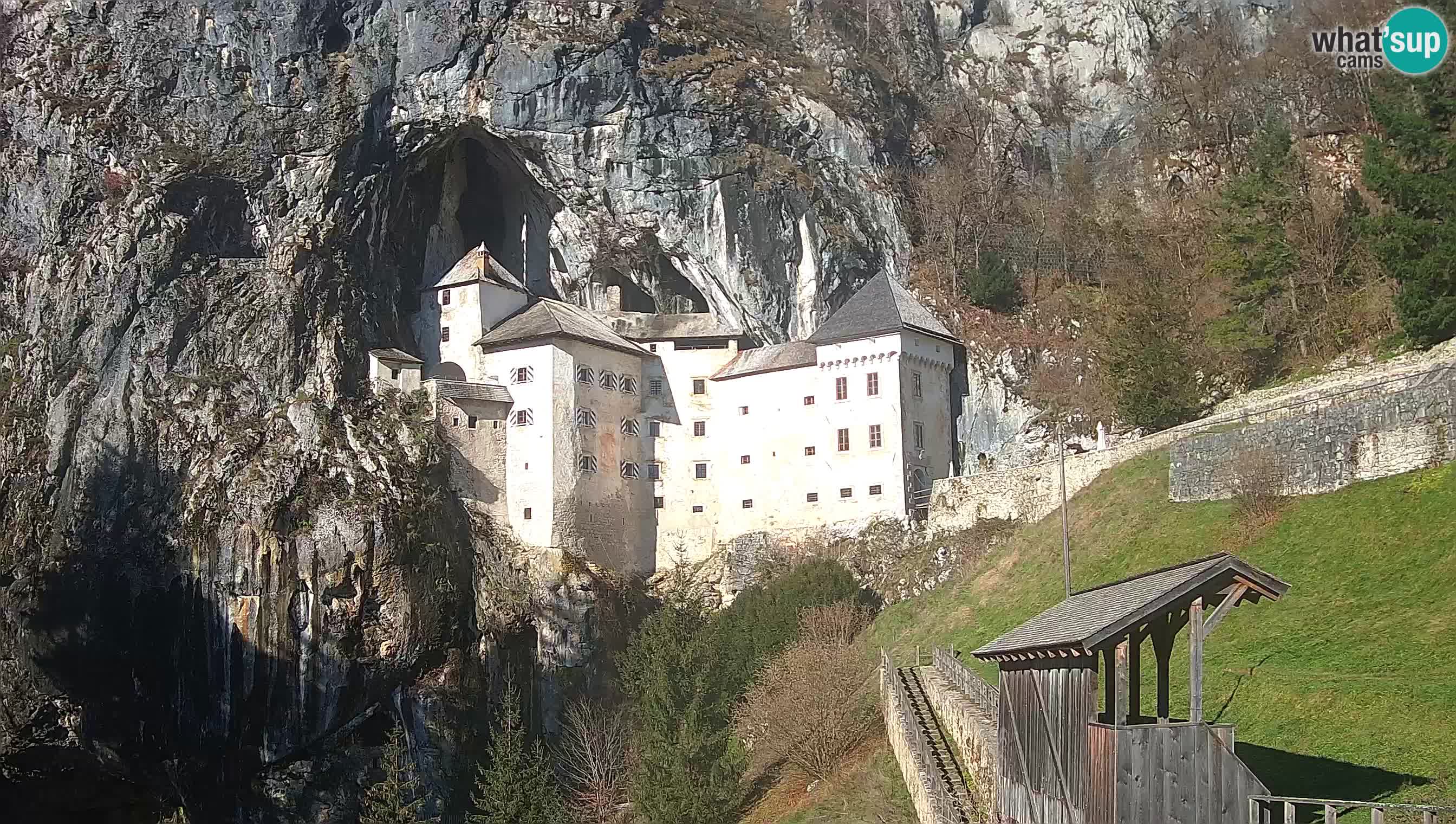 Live Webcam Castello di Predjama – Postumia – Slovenia