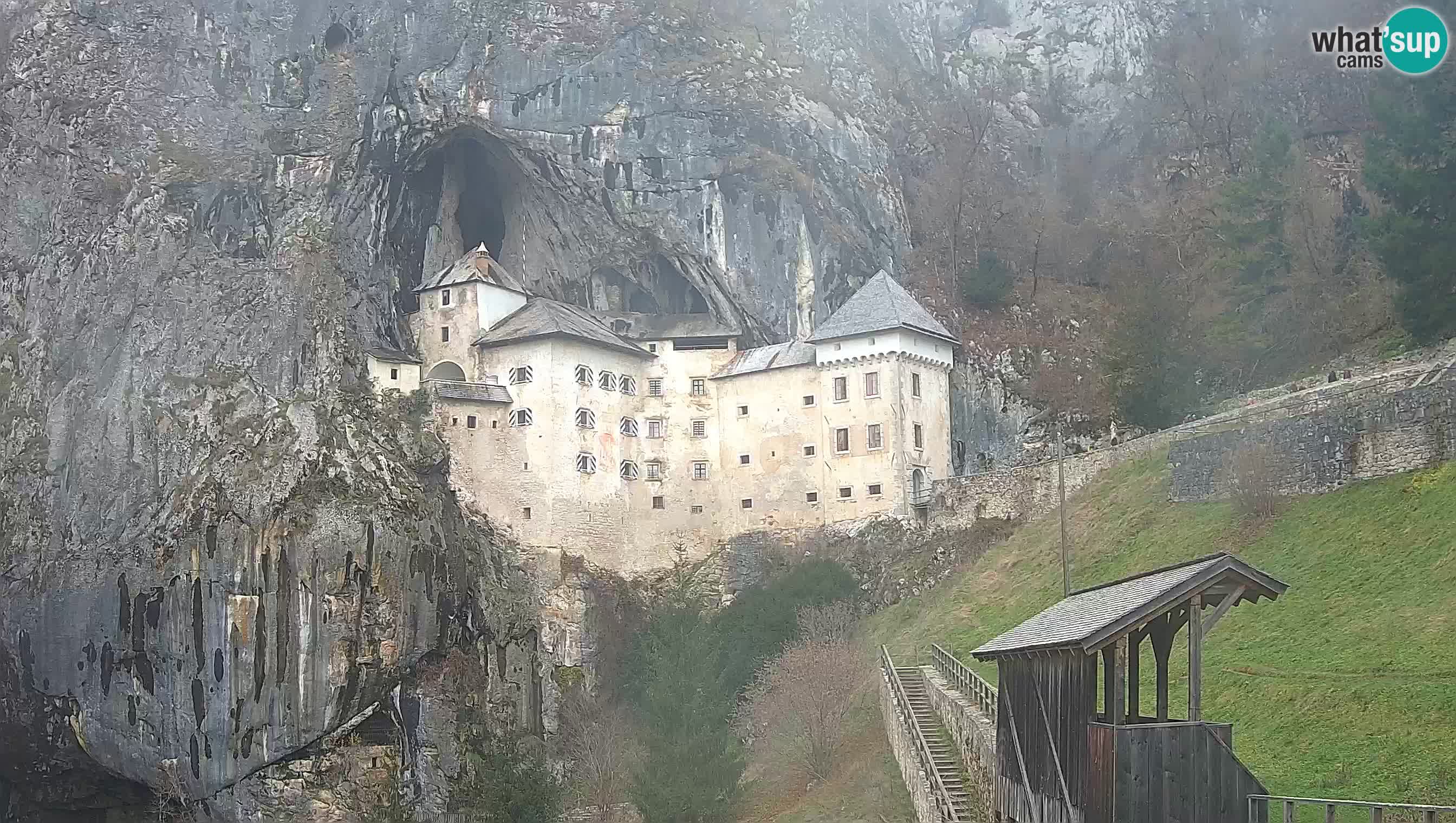 Camera en vivo Castillo de Predjama – Postojna – Eslovenia