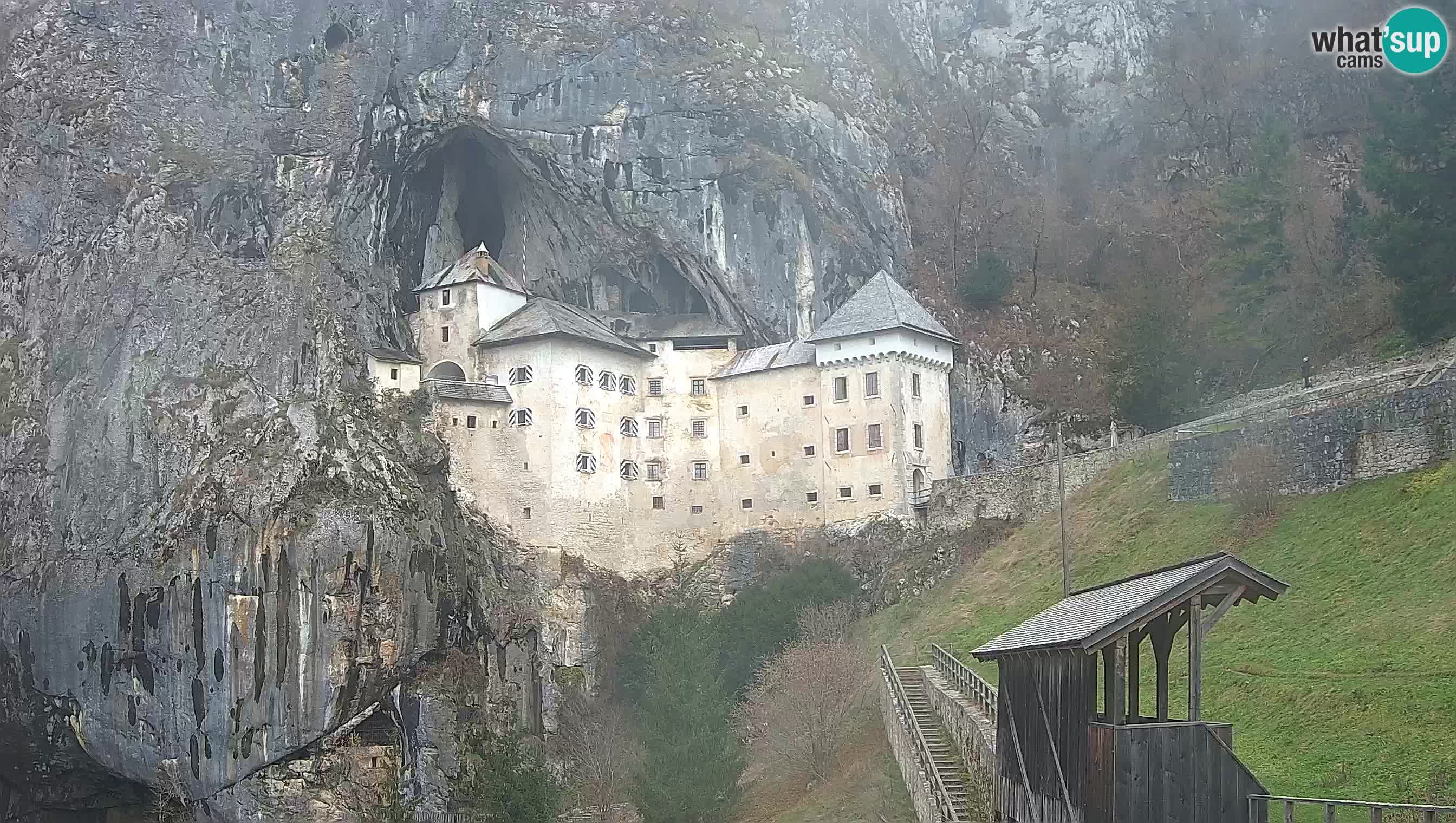 Live Webcam Castello di Predjama – Postumia – Slovenia