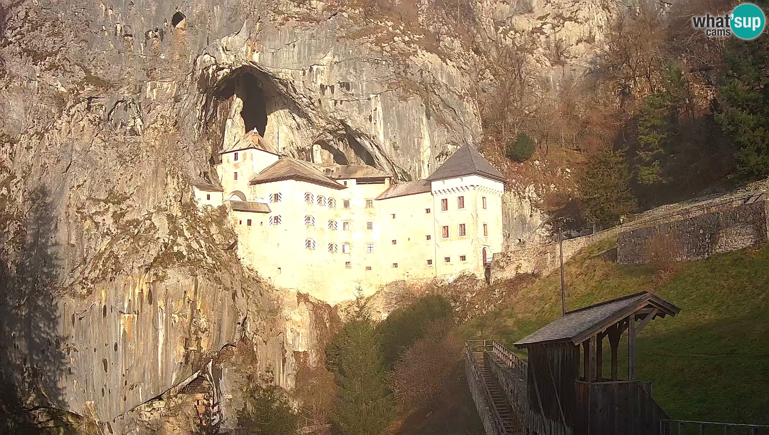 Live Webcam Castello di Predjama – Postumia – Slovenia