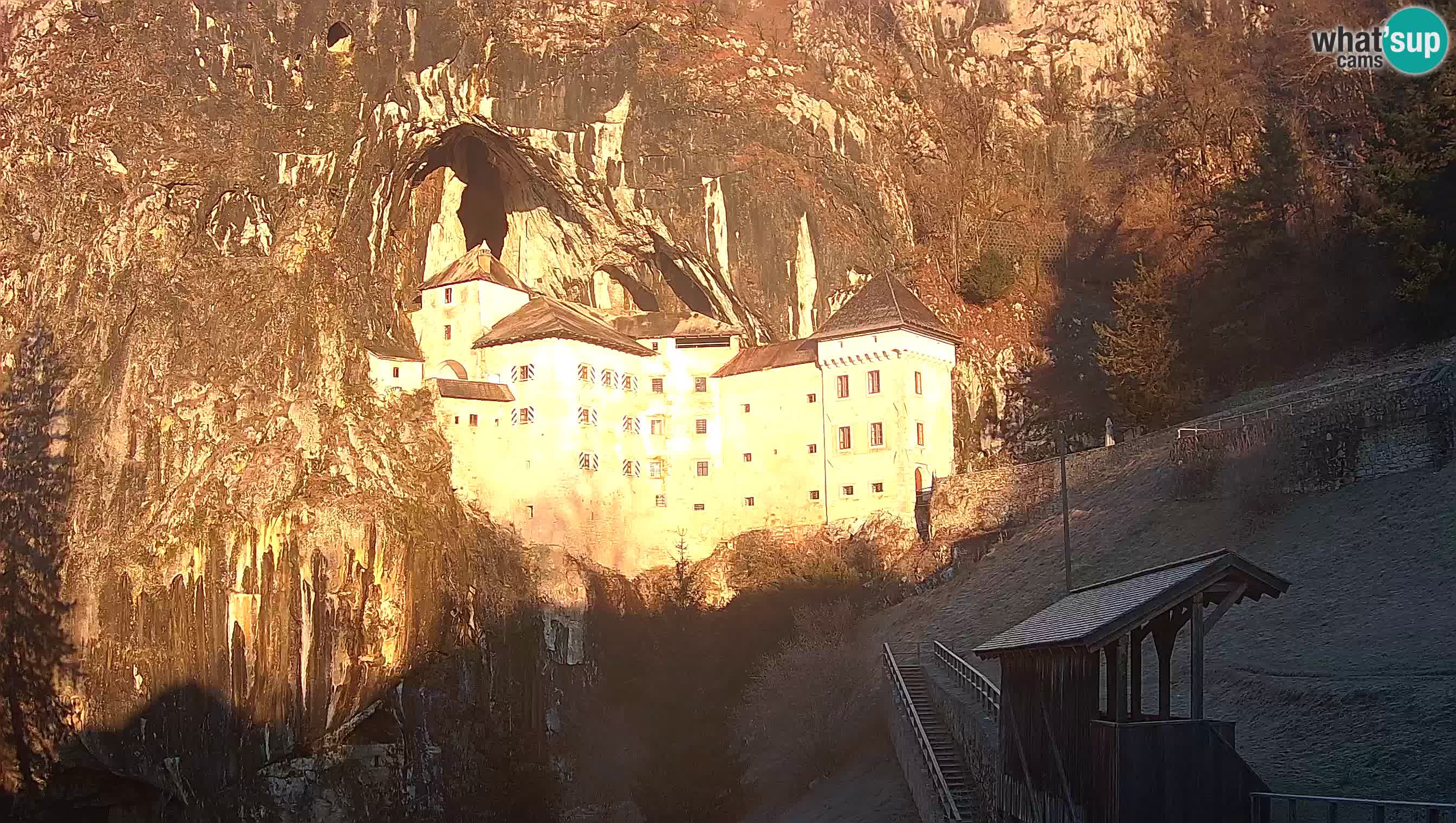 Live Webcam Predjamski grad – Predjama Castle – Postojna – Slovenia