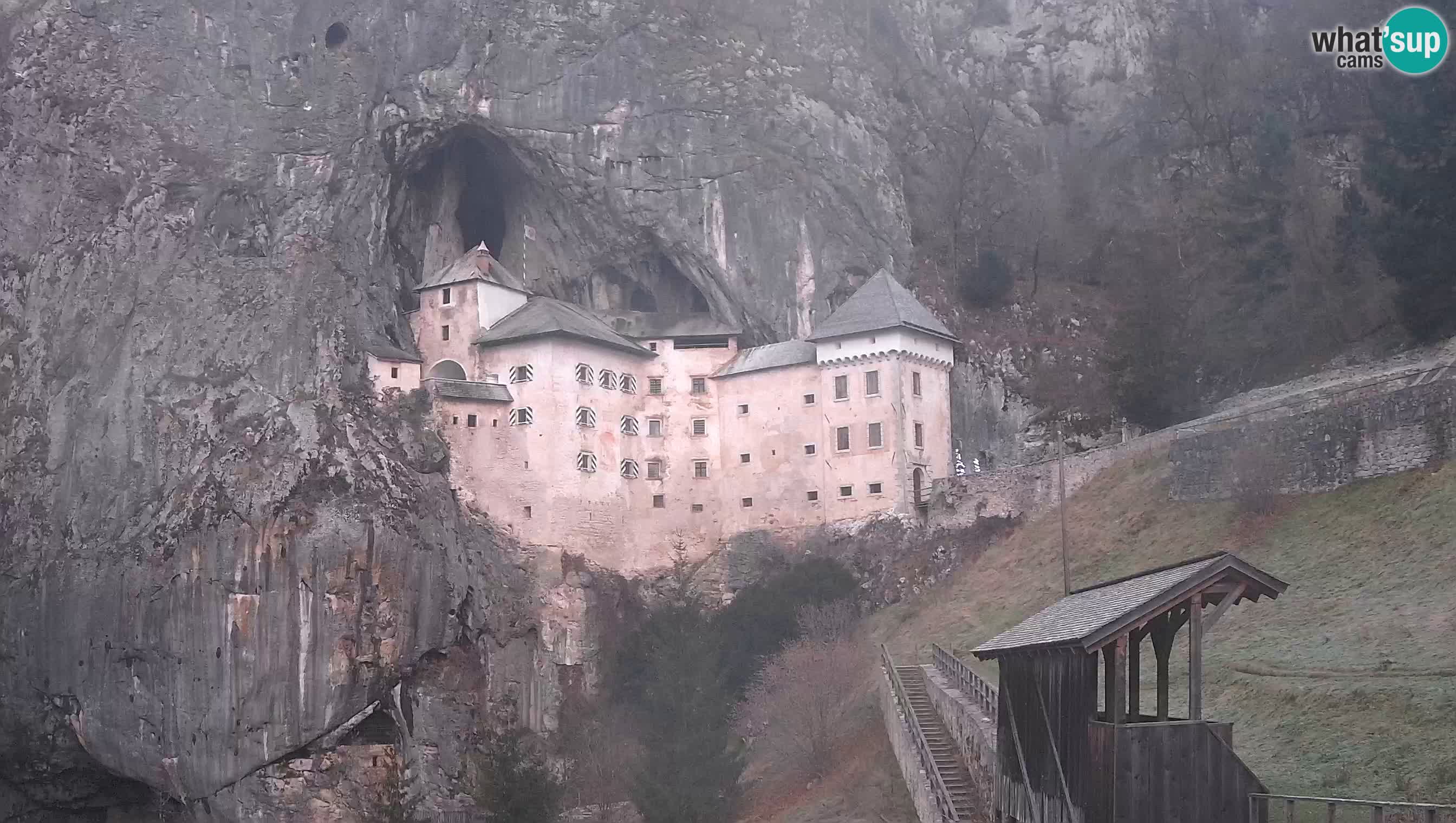 Live Webcam Castello di Predjama – Postumia – Slovenia