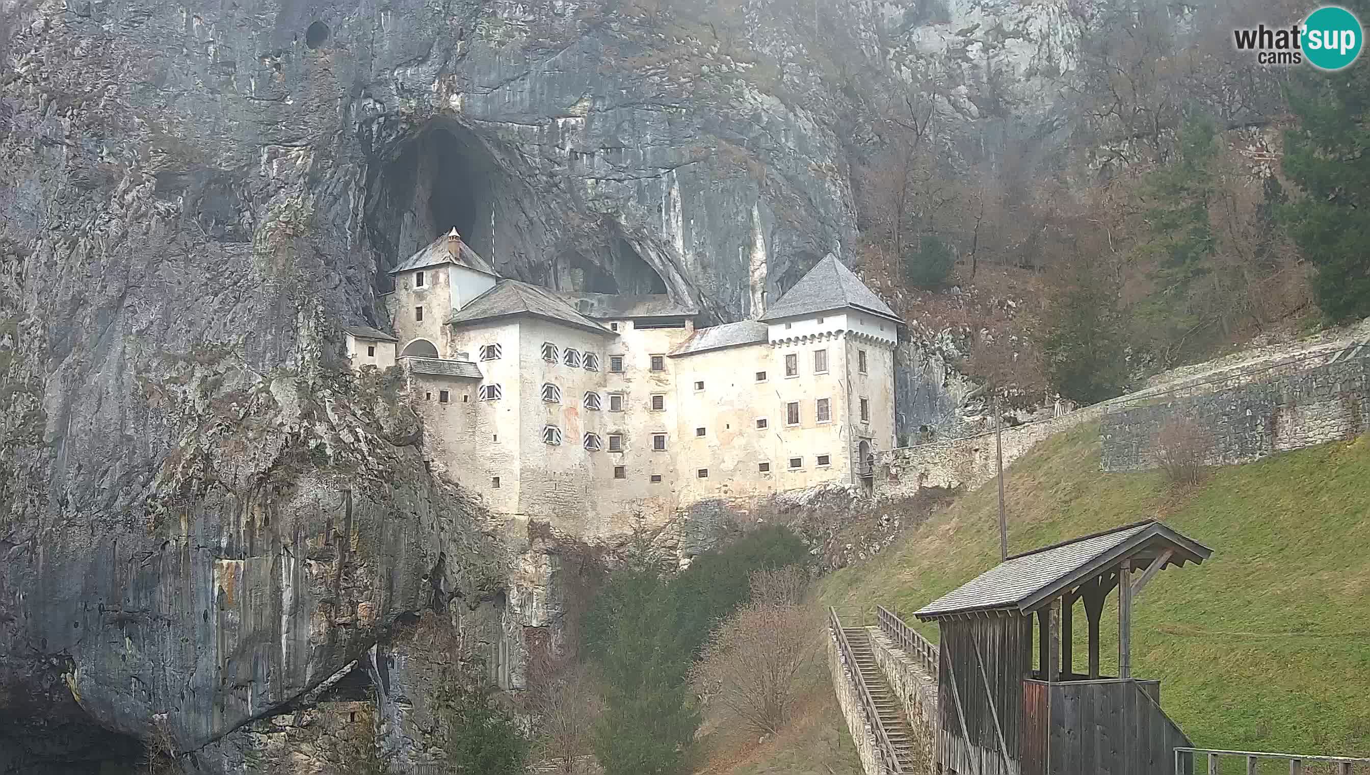 Live Webcam Castello di Predjama – Postumia – Slovenia