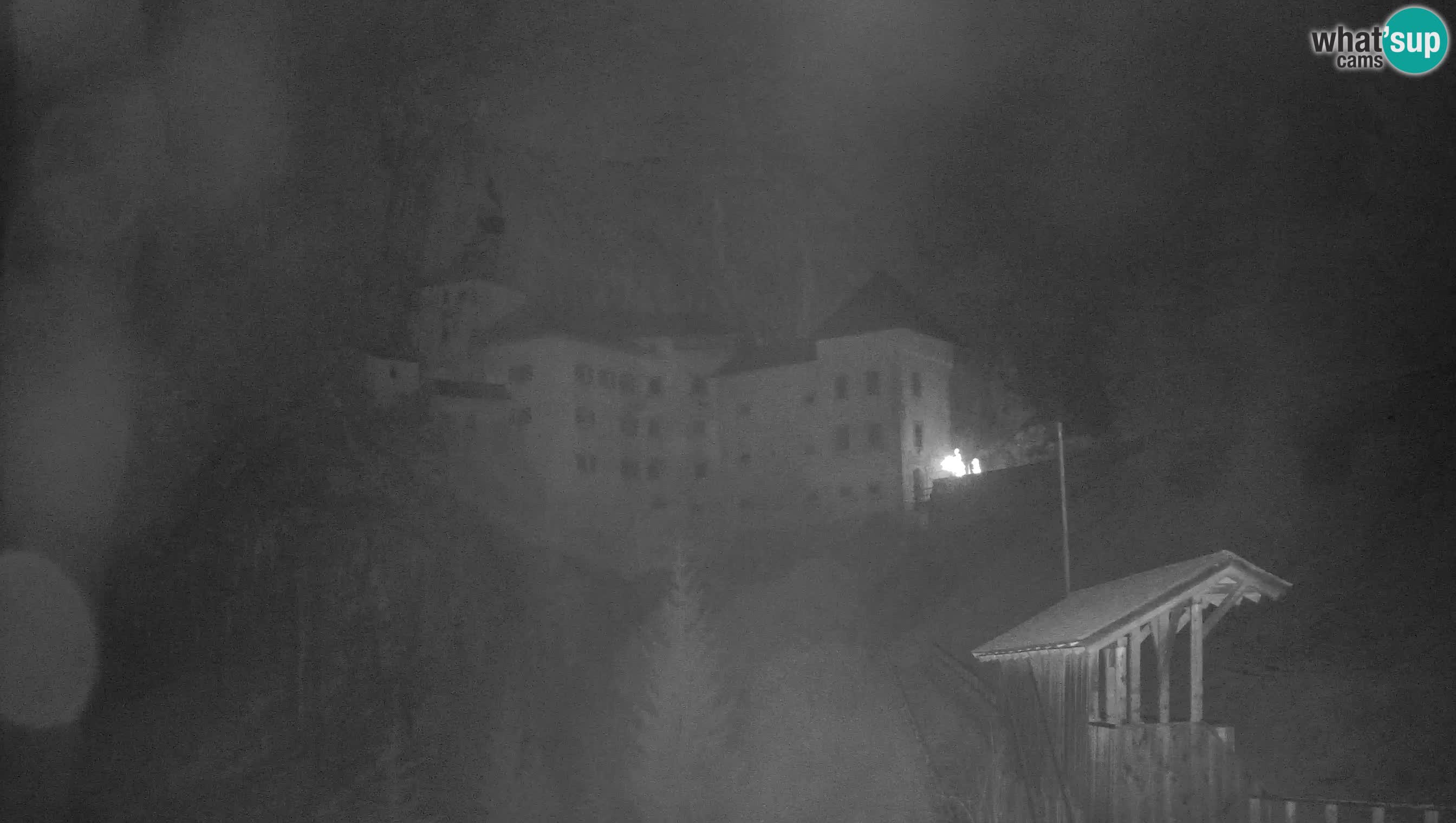 Live Webcam Höhlenburg Predjama – Postojna – Slowenien