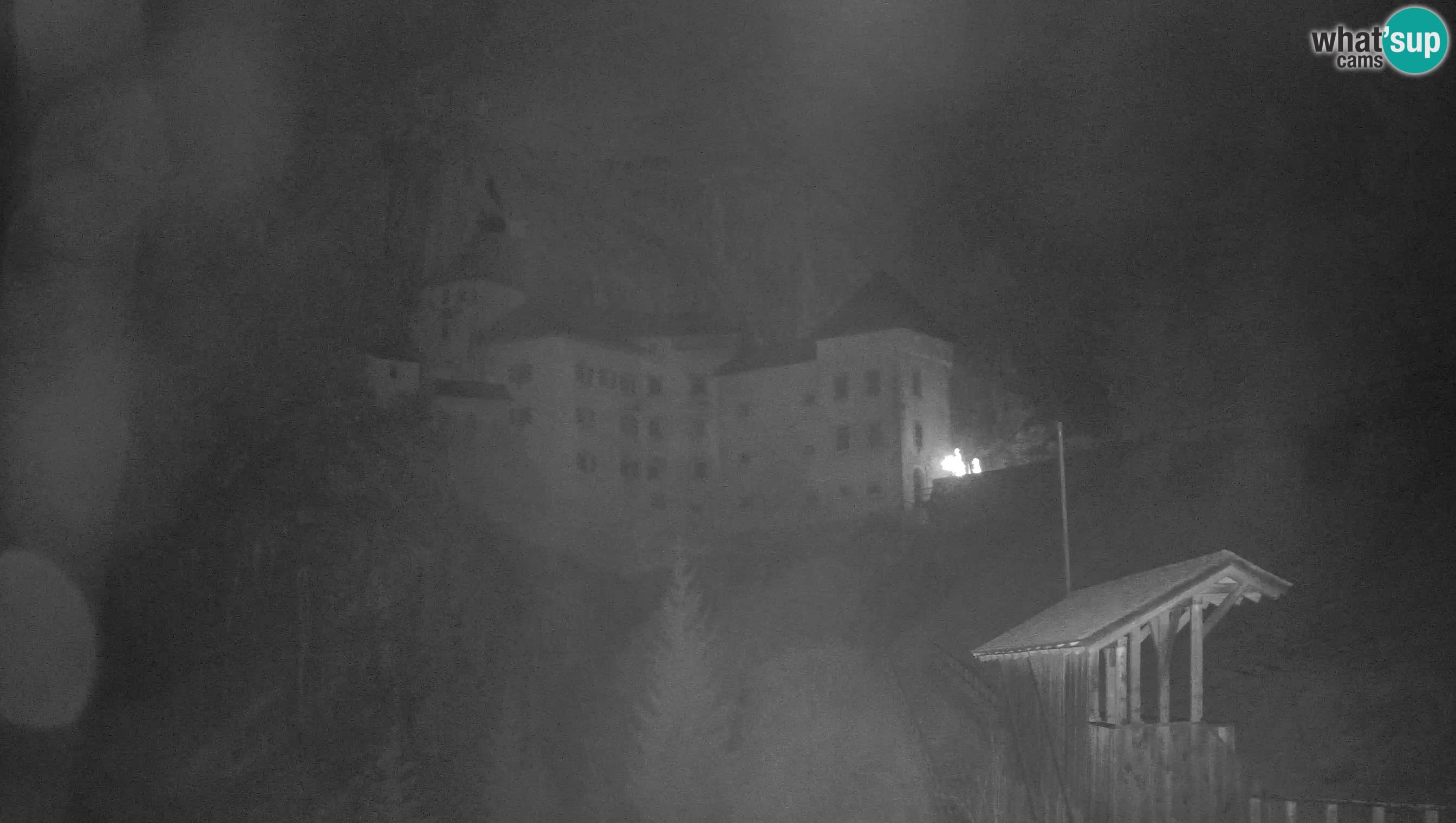 Live Webcam Höhlenburg Predjama – Postojna – Slowenien