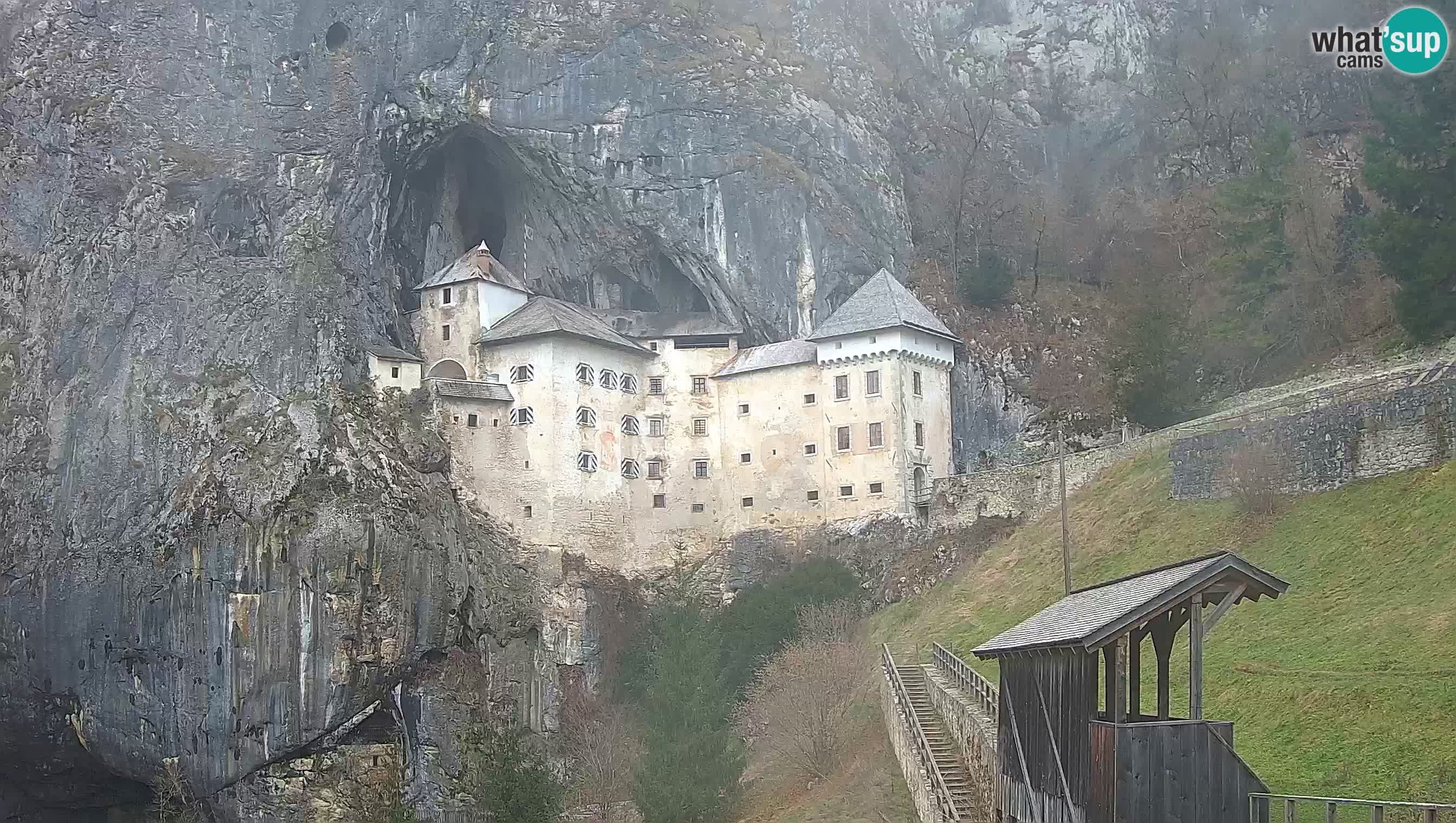 Live Webcam Castello di Predjama – Postumia – Slovenia