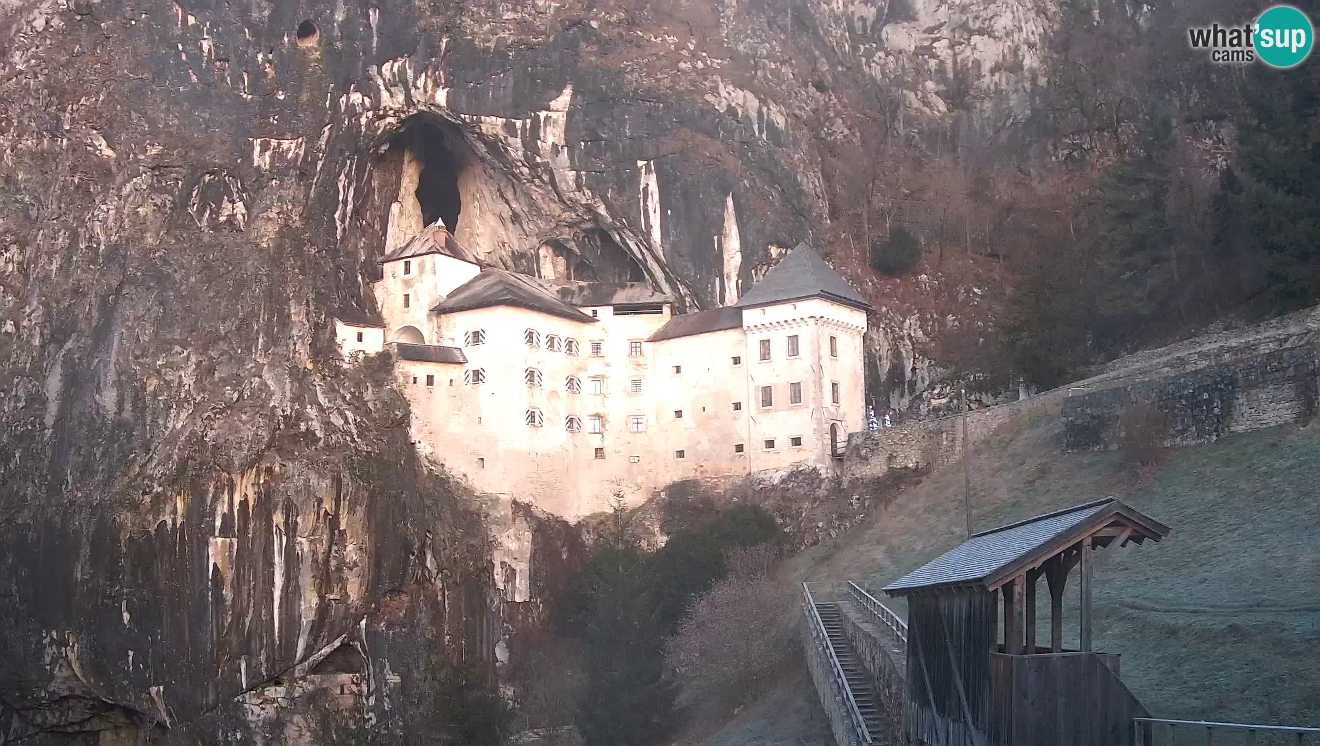 Live Webcam Castello di Predjama – Postumia – Slovenia