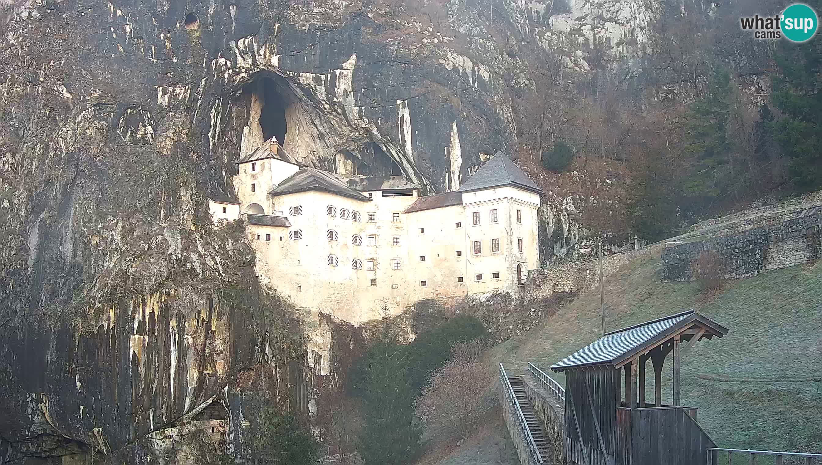 Live Webcam Castello di Predjama – Postumia – Slovenia