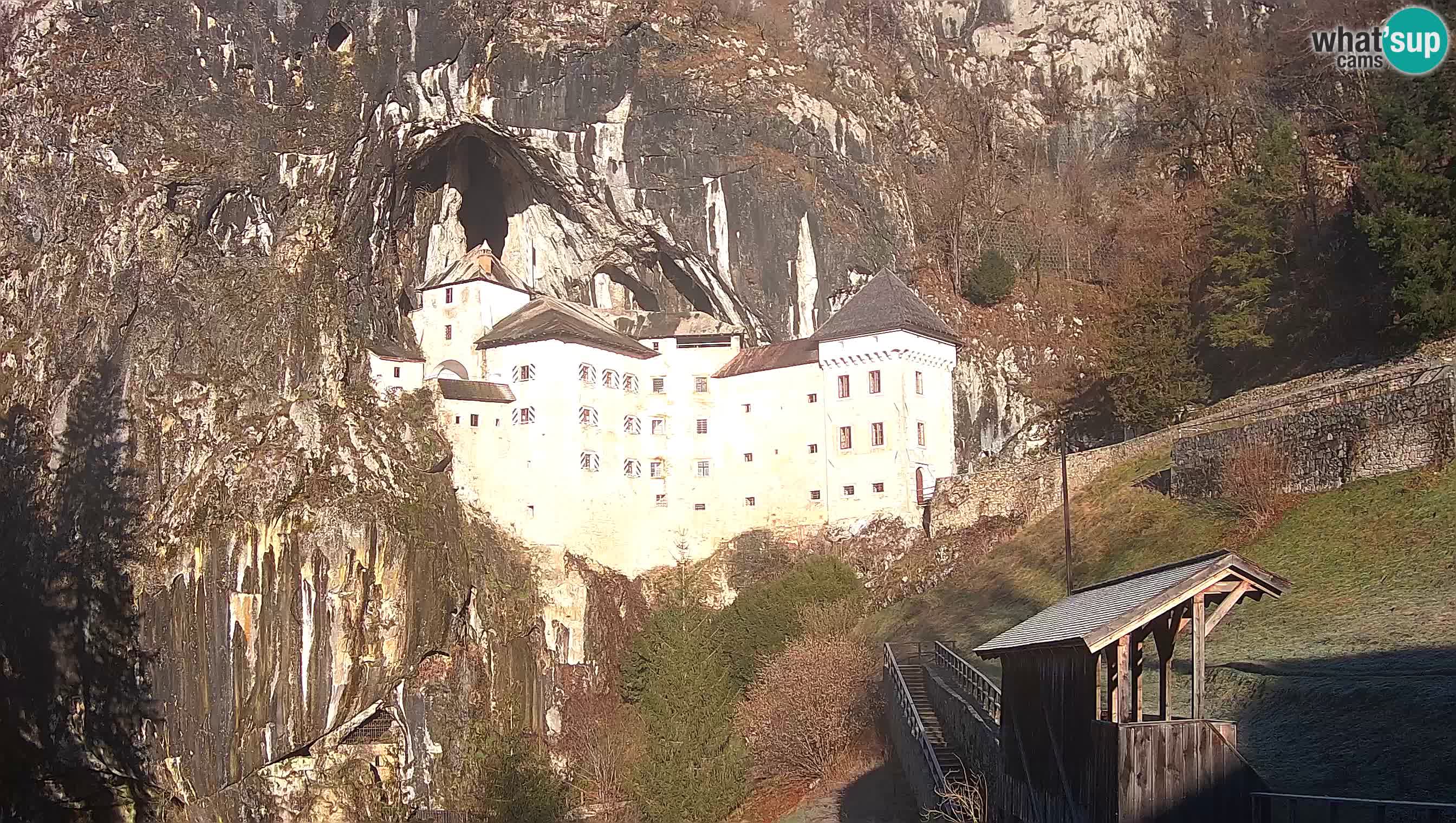 Camera en vivo Castillo de Predjama – Postojna – Eslovenia