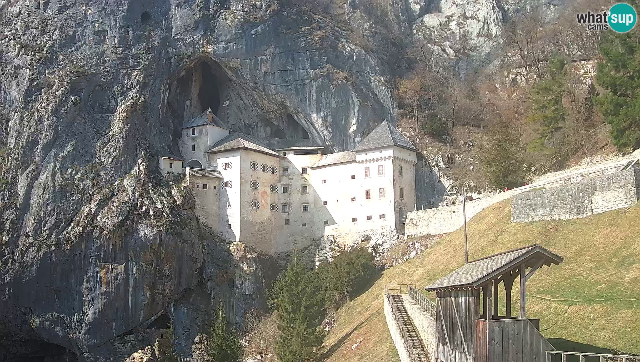 Camera en vivo Castillo de Predjama – Postojna – Eslovenia