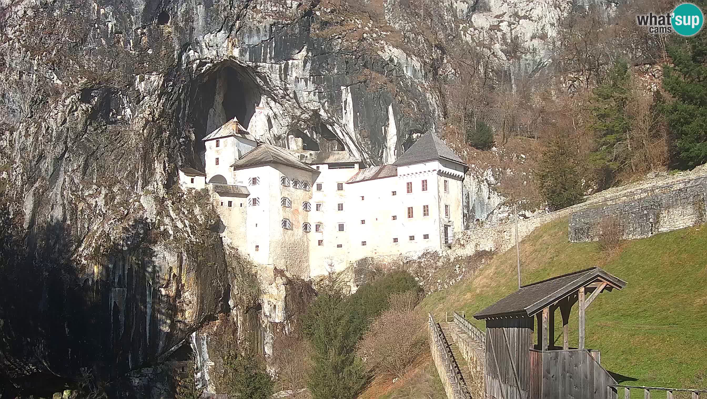 Live Webcam Predjamski grad – Predjama Castle – Postojna – Slovenia