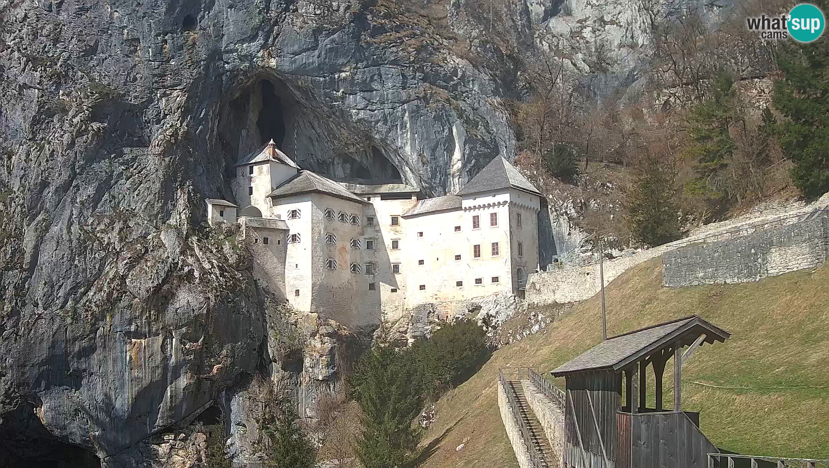 Live Webcam Castello di Predjama – Postumia – Slovenia