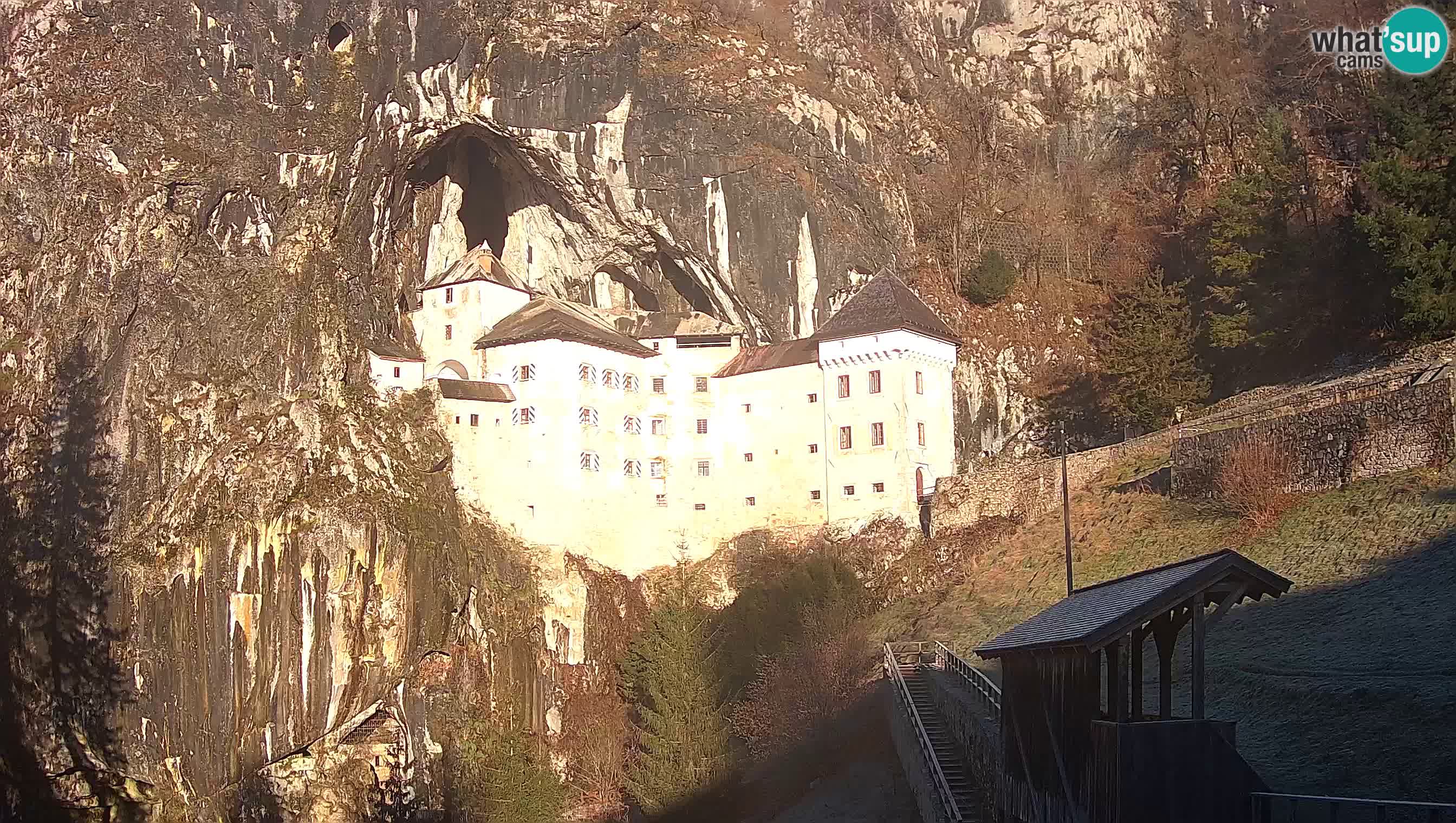 Live Webcam Castello di Predjama – Postumia – Slovenia