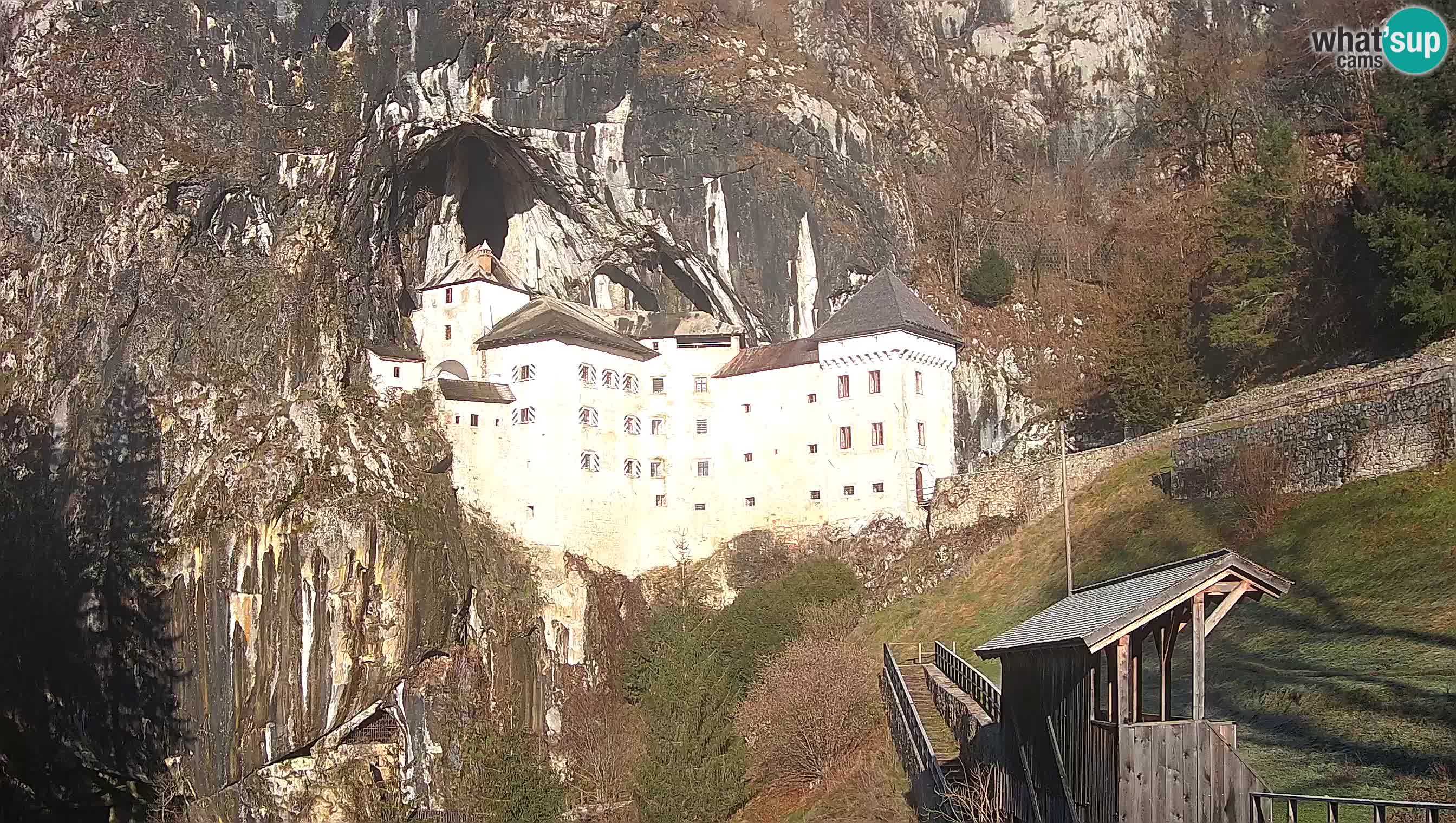 Camera en vivo Castillo de Predjama – Postojna – Eslovenia