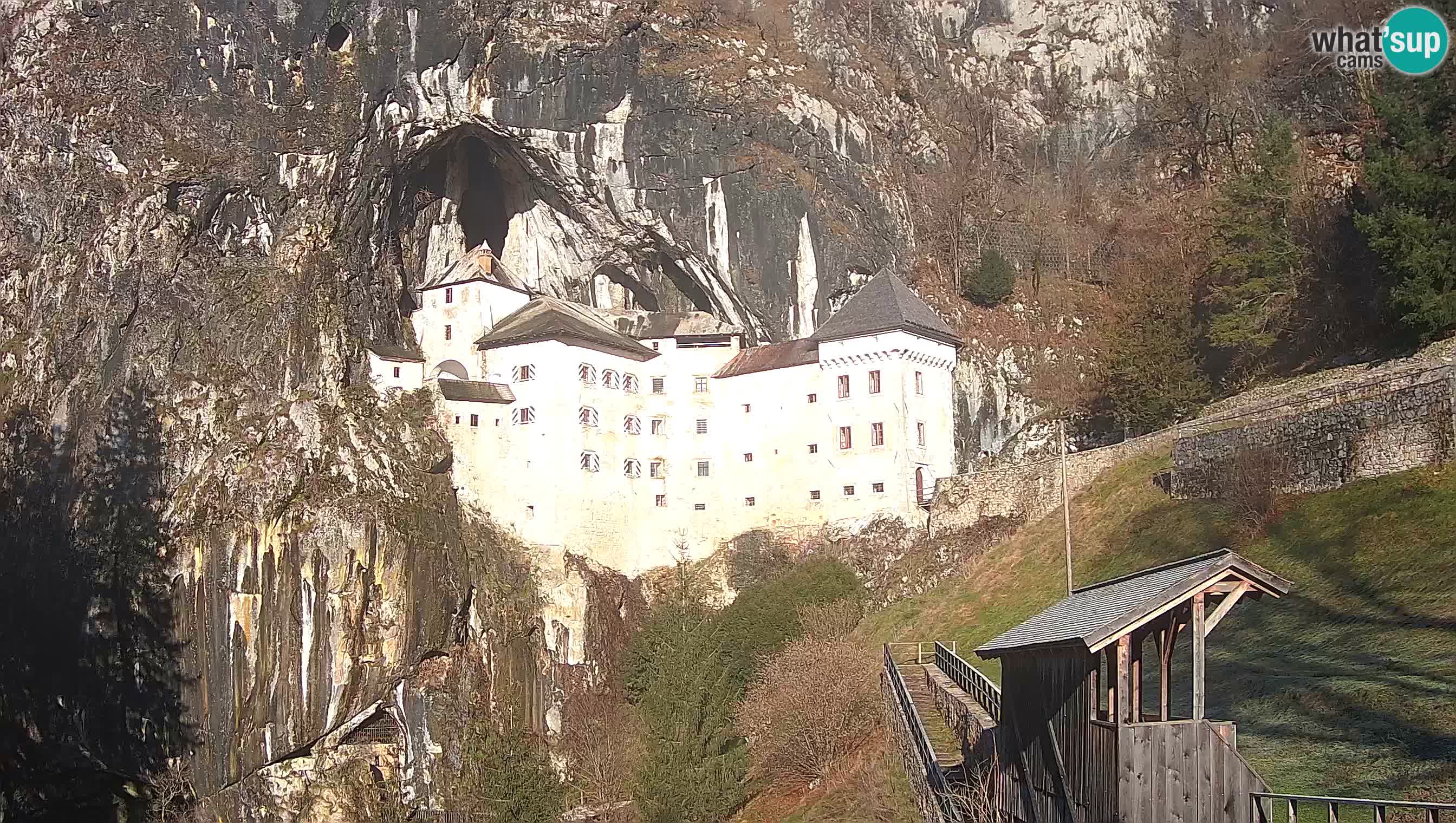 Camera en vivo Castillo de Predjama – Postojna – Eslovenia