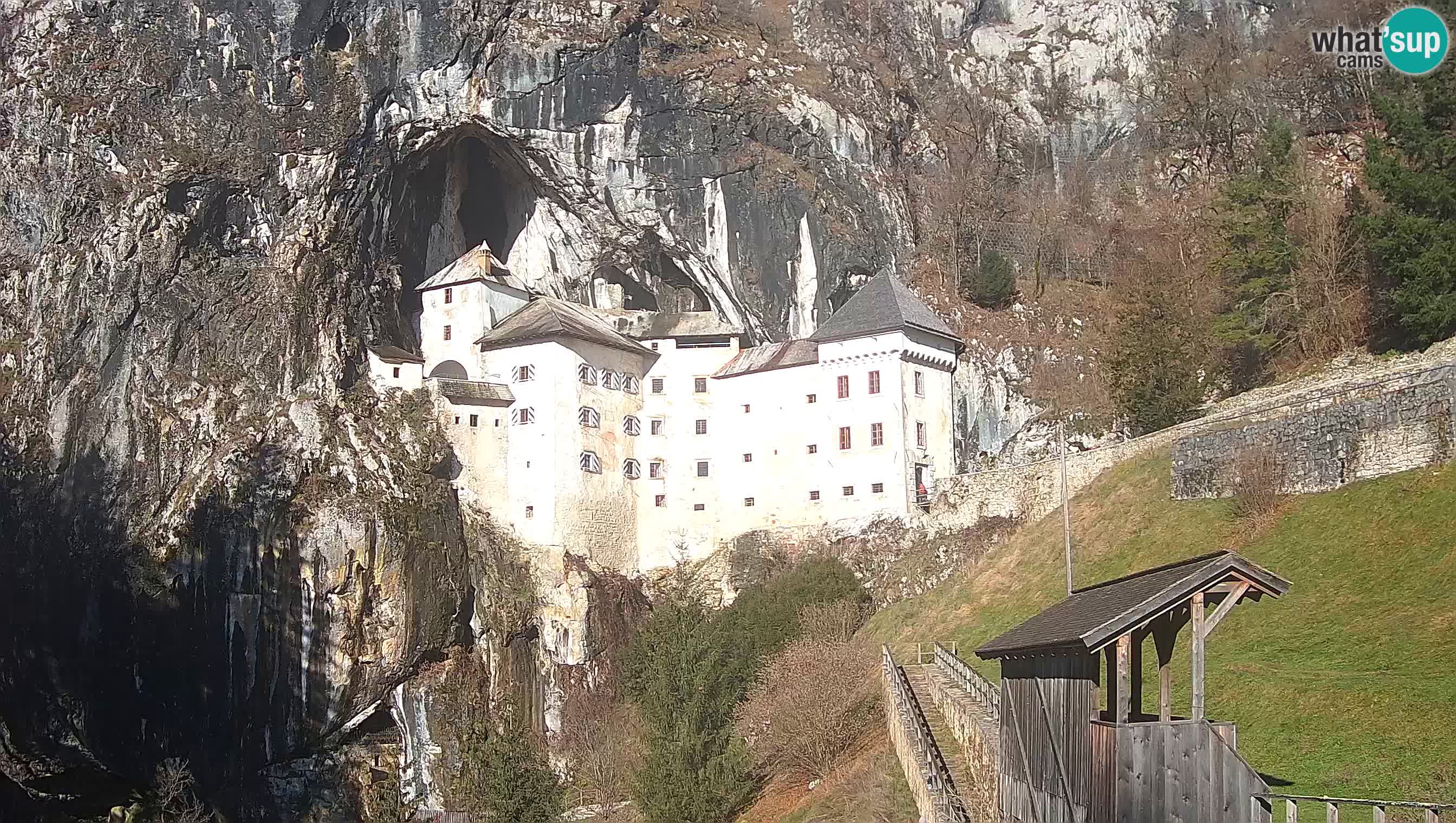 Live Webcam Predjamski grad – Predjama Castle – Postojna – Slovenia