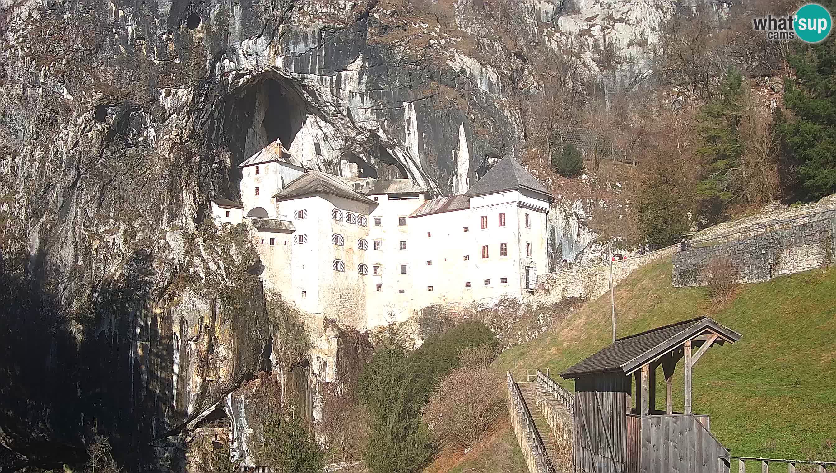 Live Webcam Castello di Predjama – Postumia – Slovenia