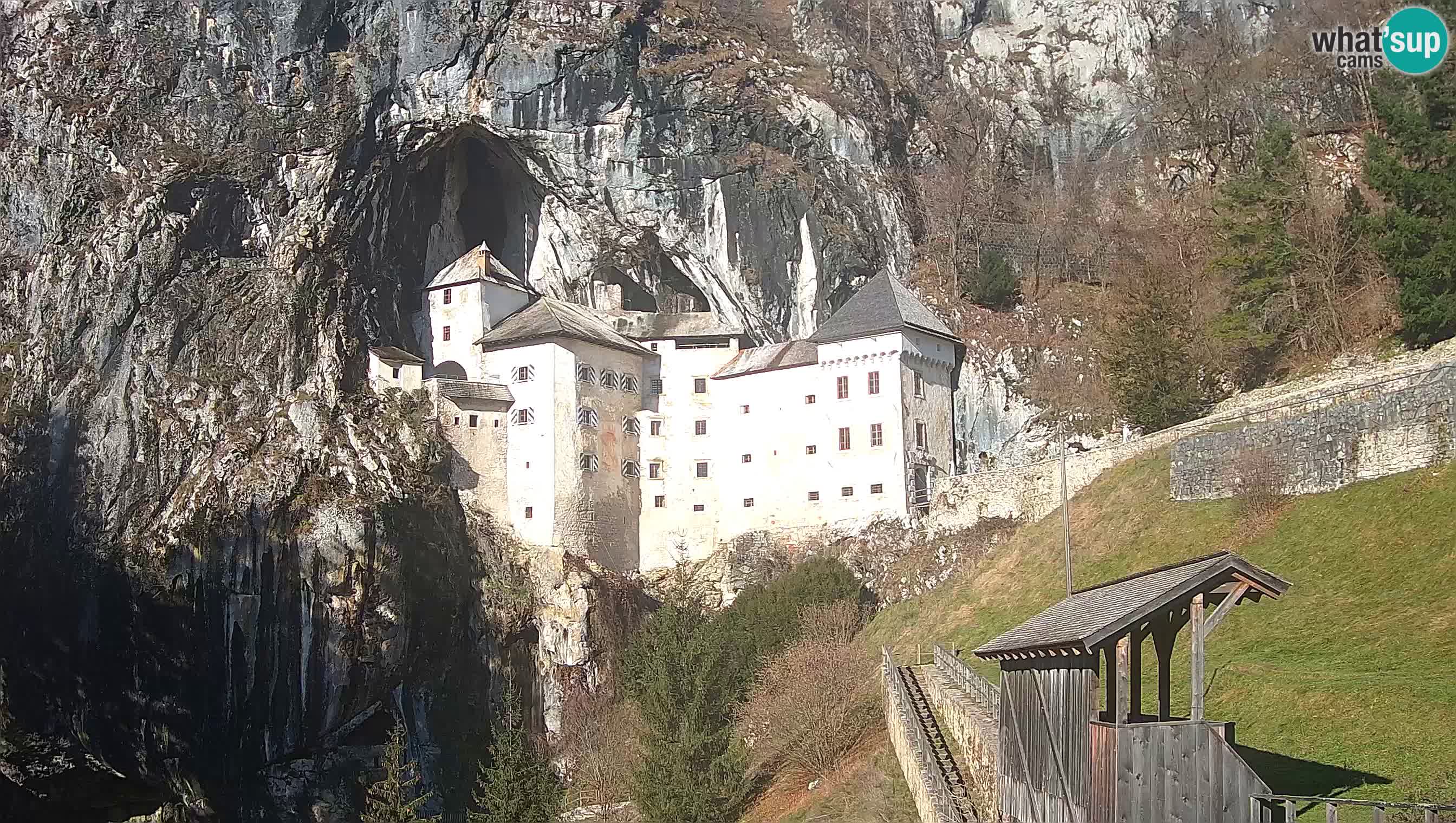 Camera en vivo Castillo de Predjama – Postojna – Eslovenia