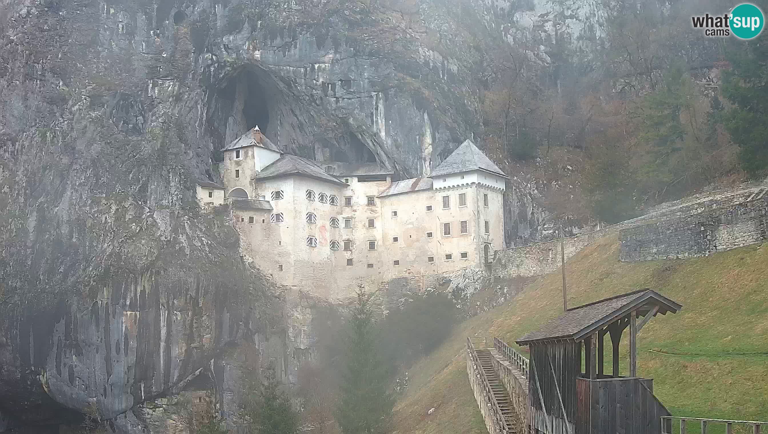 Live Webcam Predjamski grad – Predjama Castle – Postojna – Slovenia