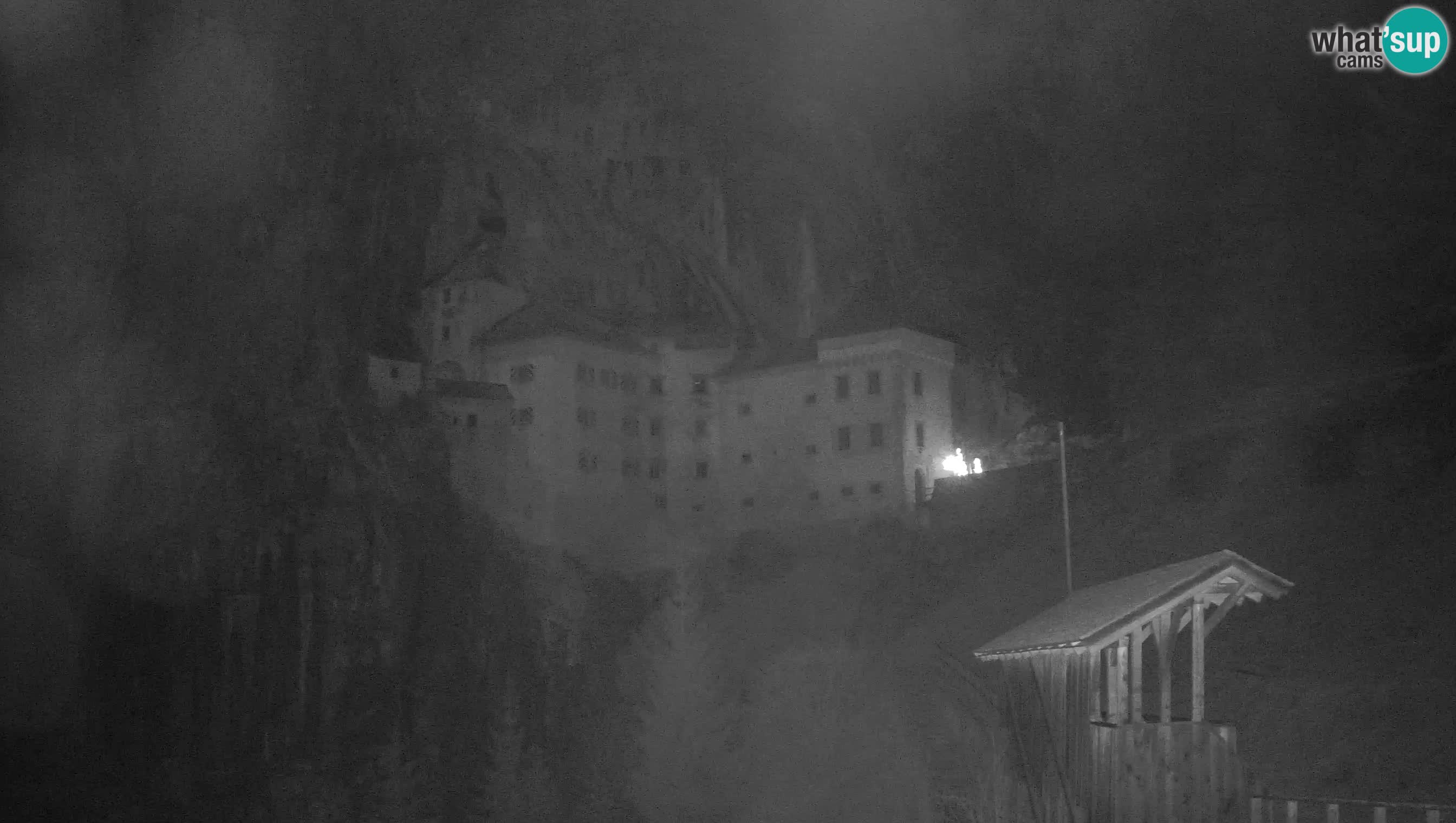 Live Webcam Höhlenburg Predjama – Postojna – Slowenien