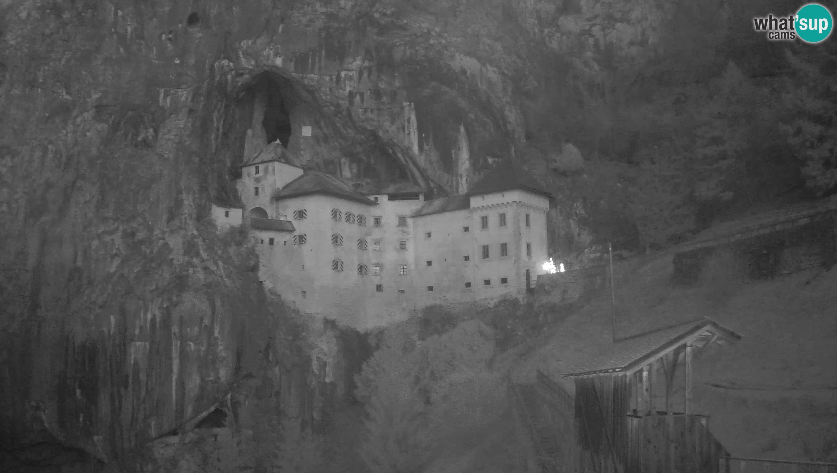 Live Webcam Höhlenburg Predjama – Postojna – Slowenien