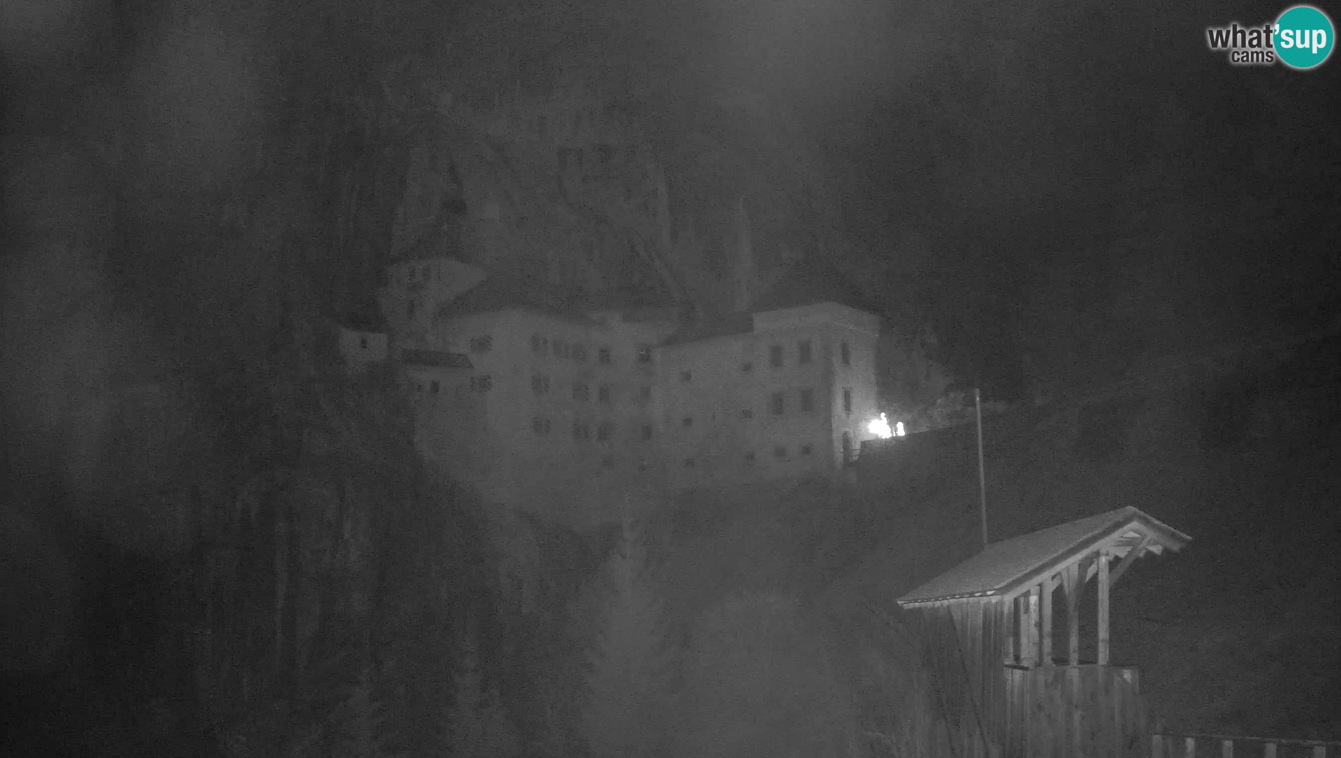 Live Webcam Höhlenburg Predjama – Postojna – Slowenien