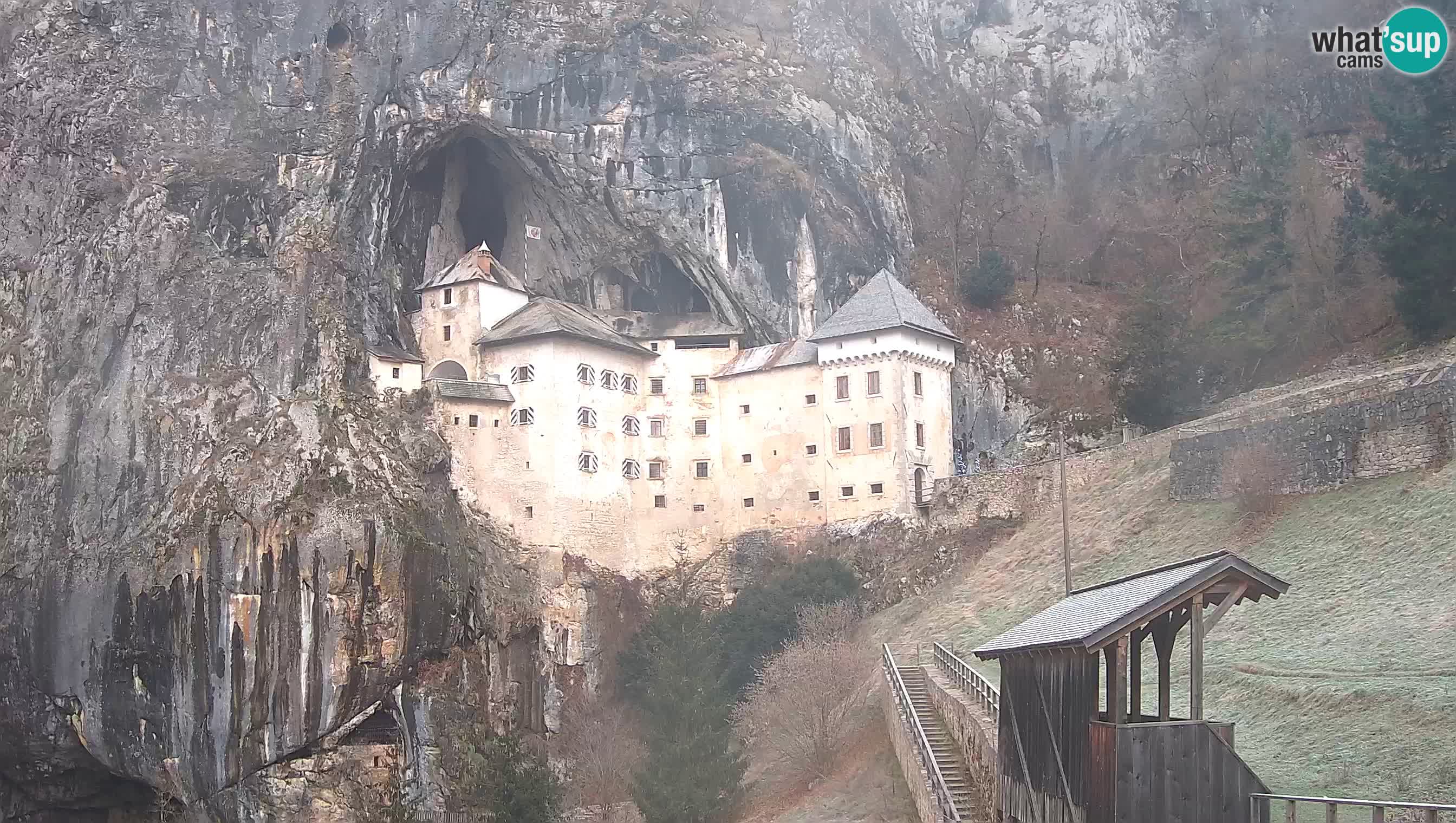 Live Webcam Castello di Predjama – Postumia – Slovenia