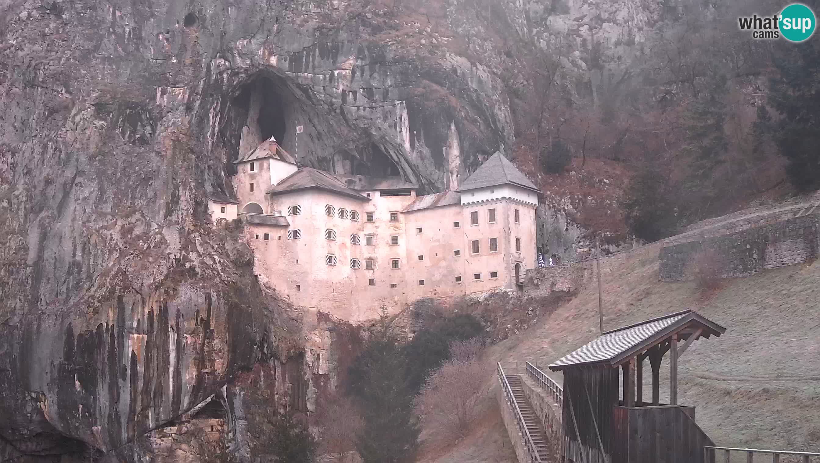 Live Webcam Castello di Predjama – Postumia – Slovenia