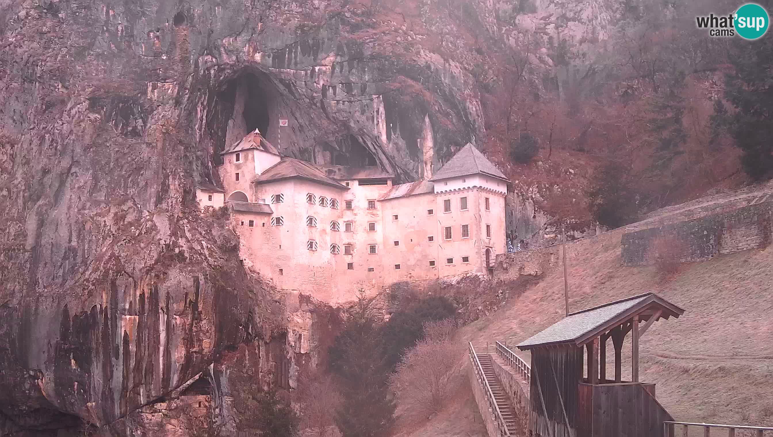 Camera en vivo Castillo de Predjama – Postojna – Eslovenia