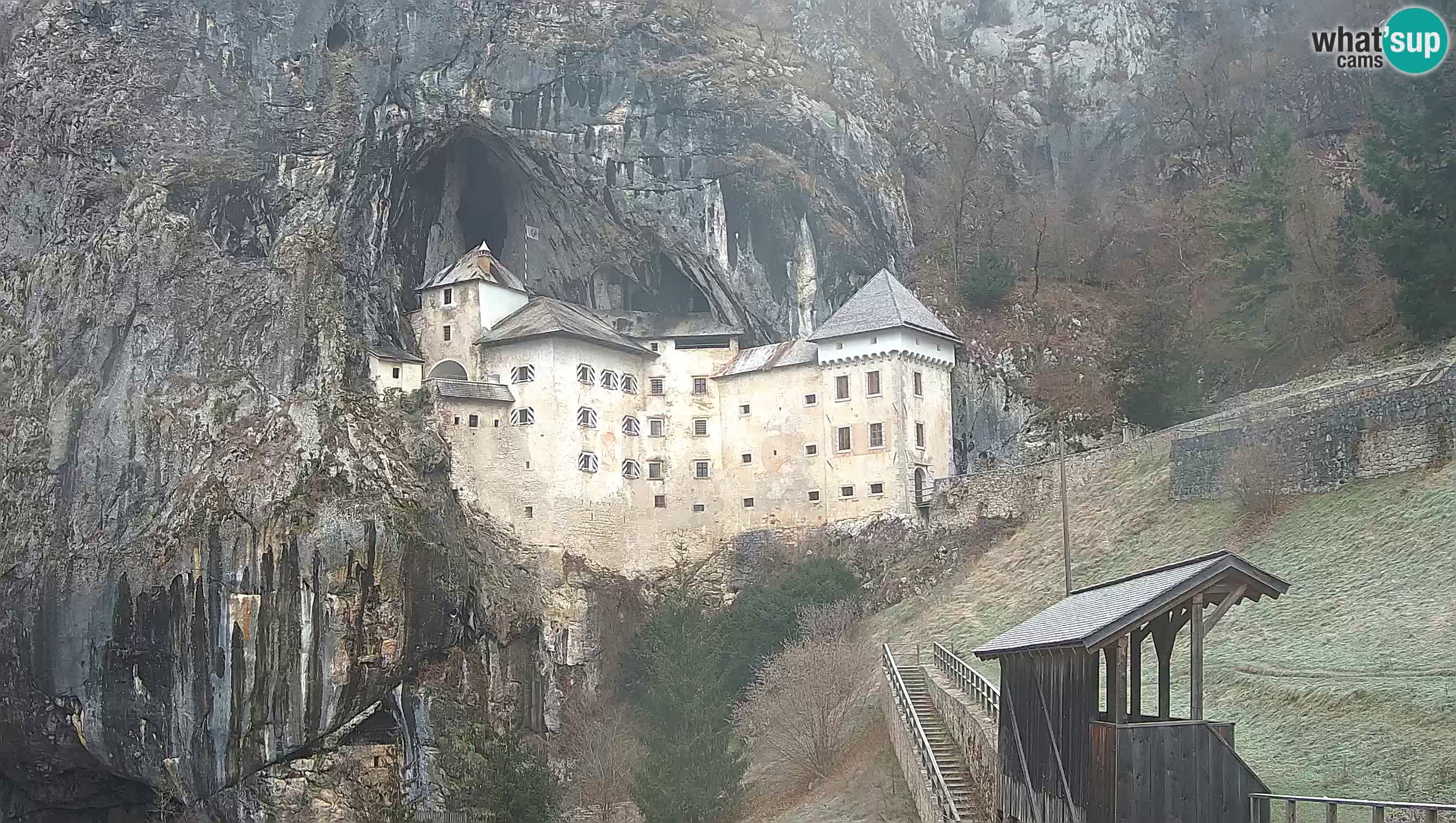 Live Webcam Predjamski grad – Predjama Castle – Postojna – Slovenia