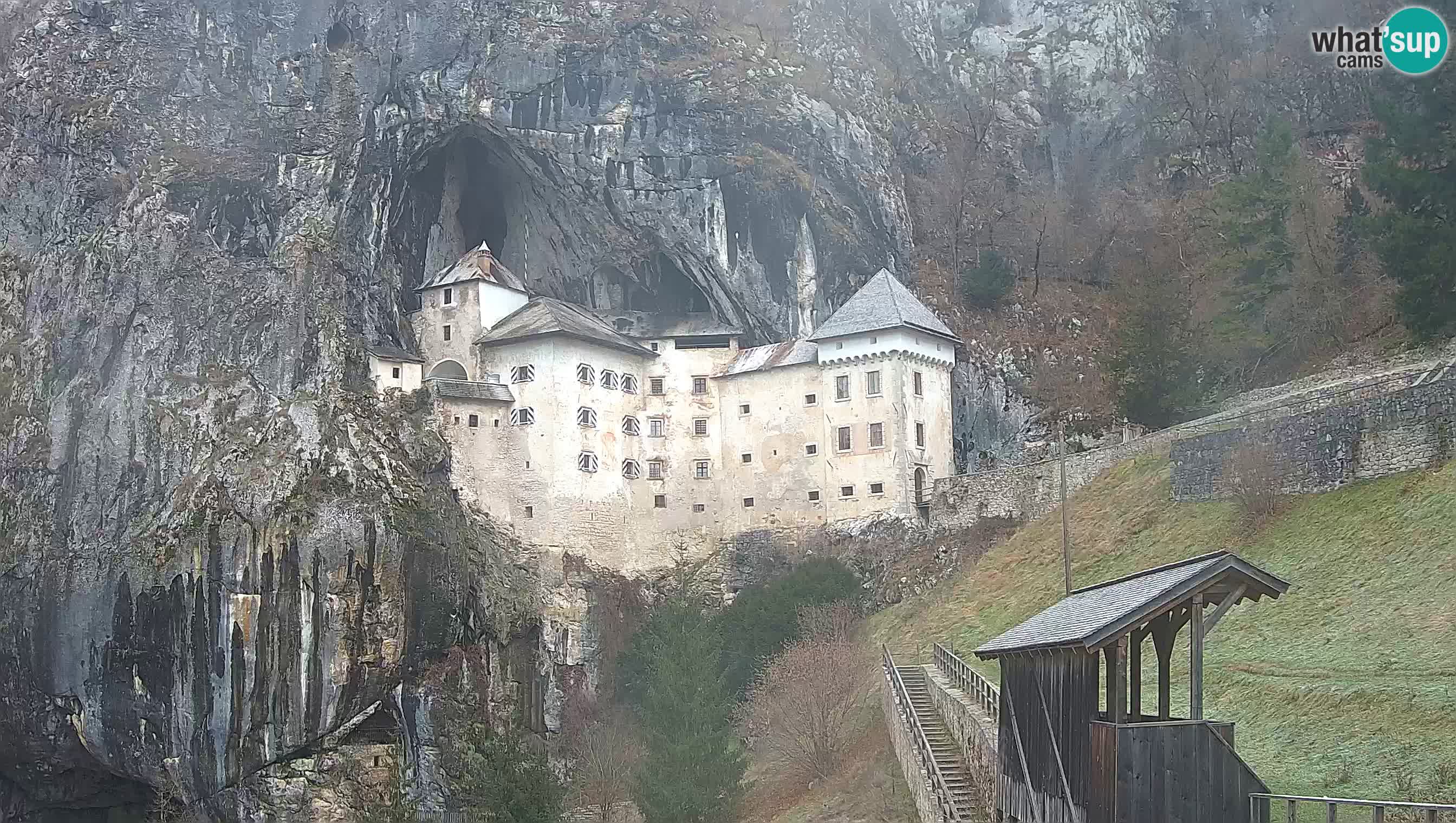 Live Webcam Castello di Predjama – Postumia – Slovenia